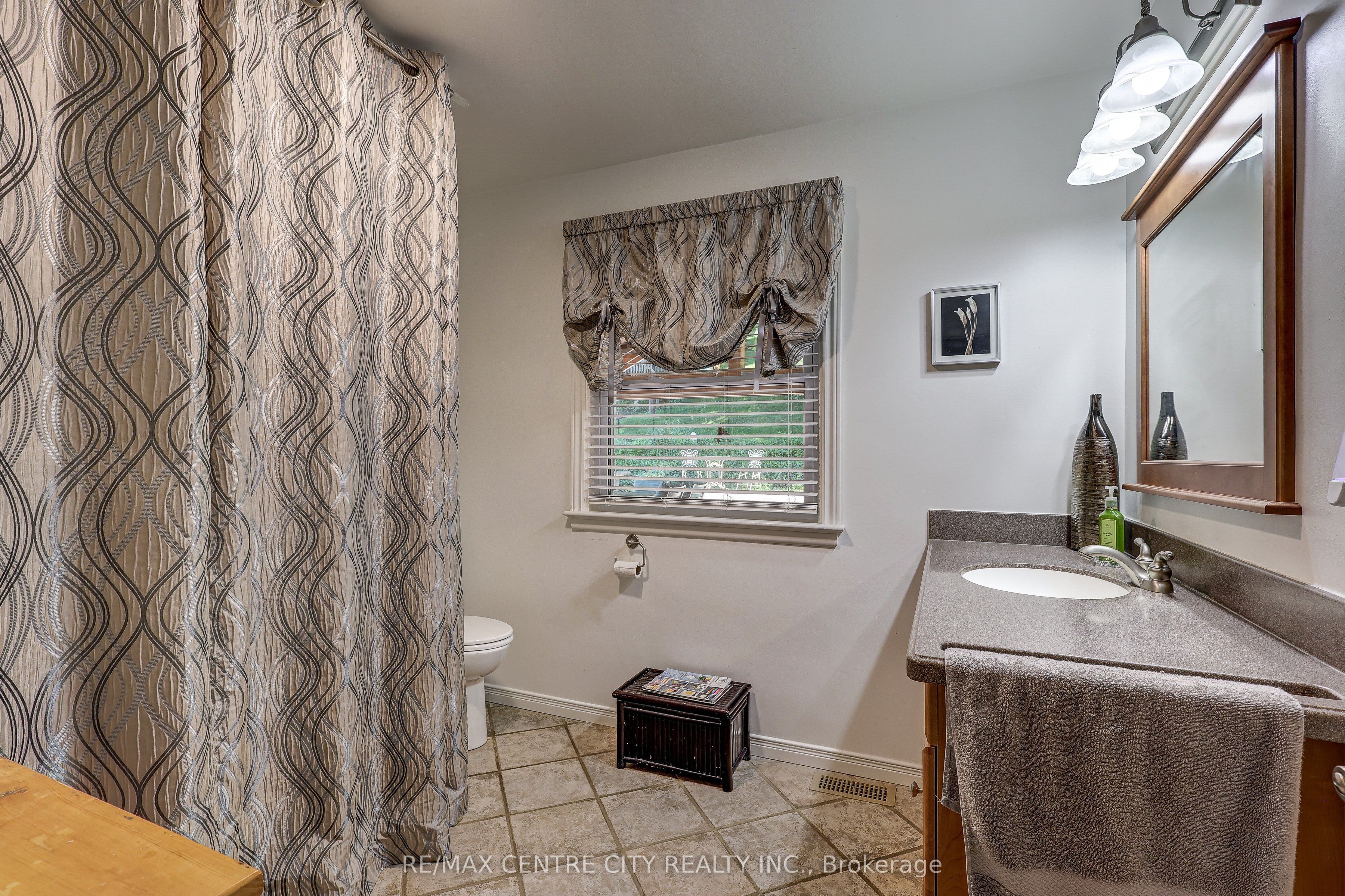 4766 Sunset Road Property Photo 24