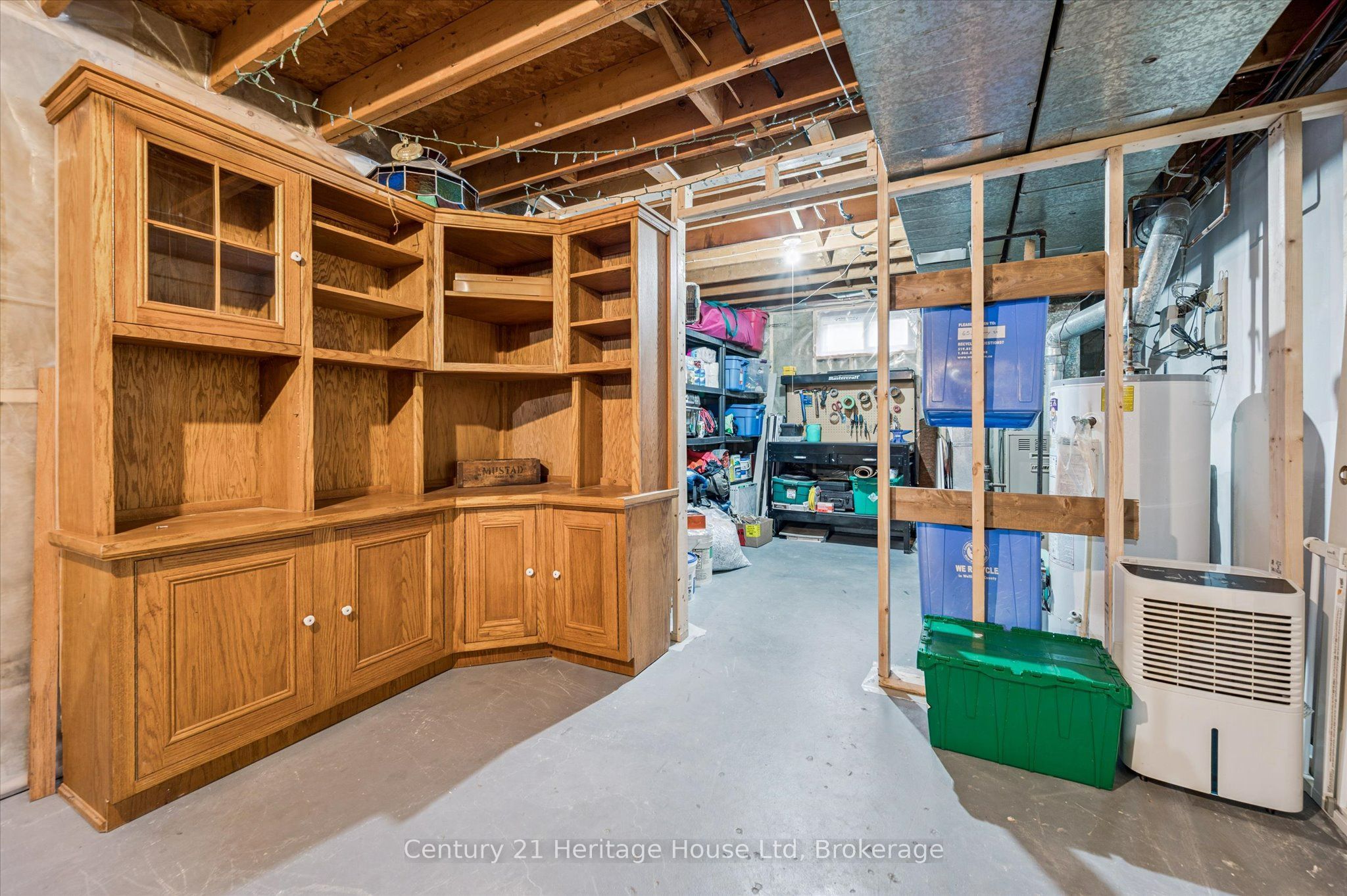 653 Perry Street Property Photo 33