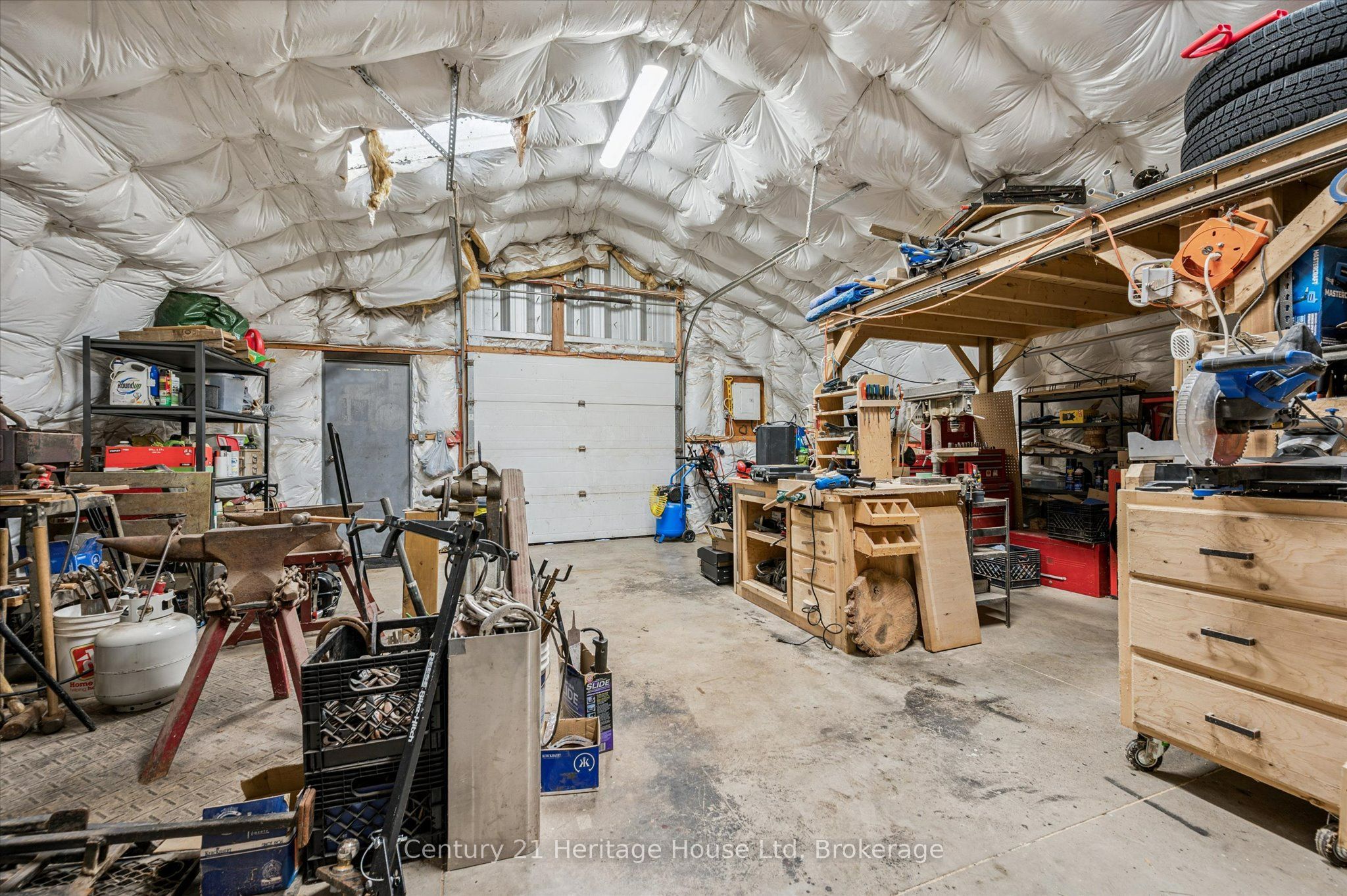 653 Perry Street Property Photo 40