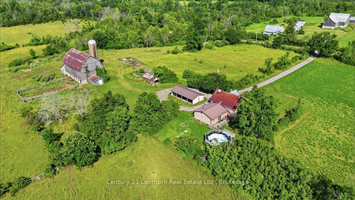 3485 11th Line E Property Photo 1