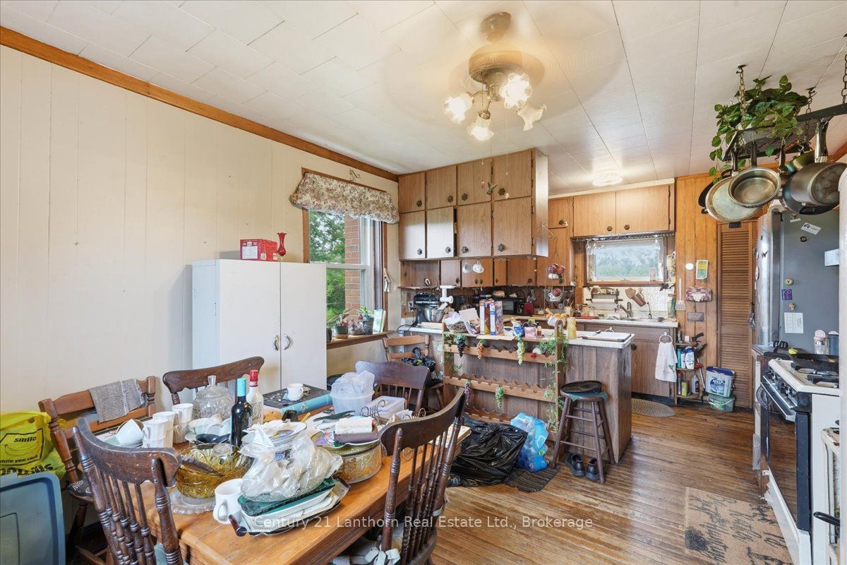 3485 11th Line E Property Photo 10
