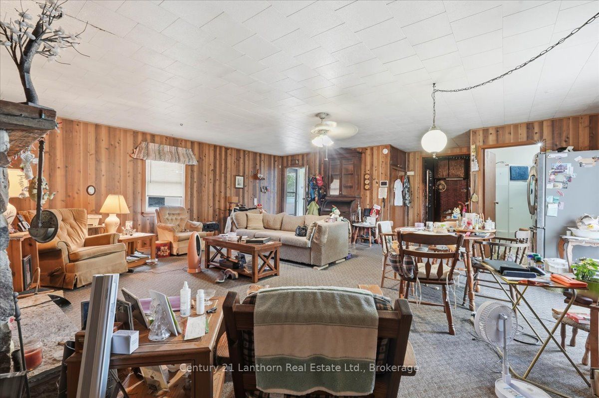 3485 11th Line E Property Photo 15