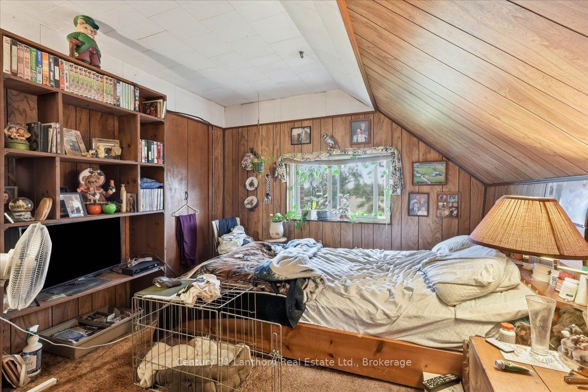 3485 11th Line E Property Photo 24