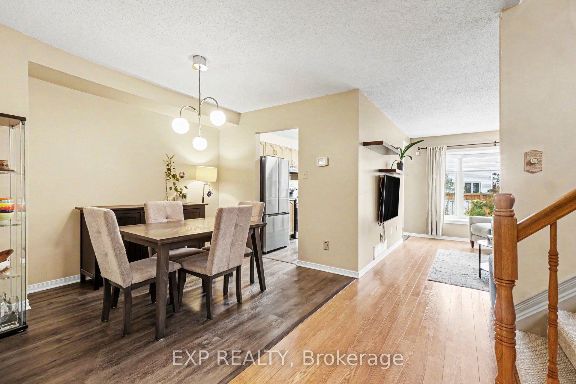11 Longshire Circle Property Photo 3