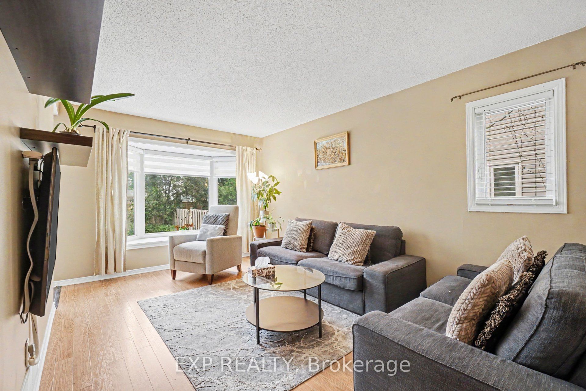 11 Longshire Circle Property Photo 14