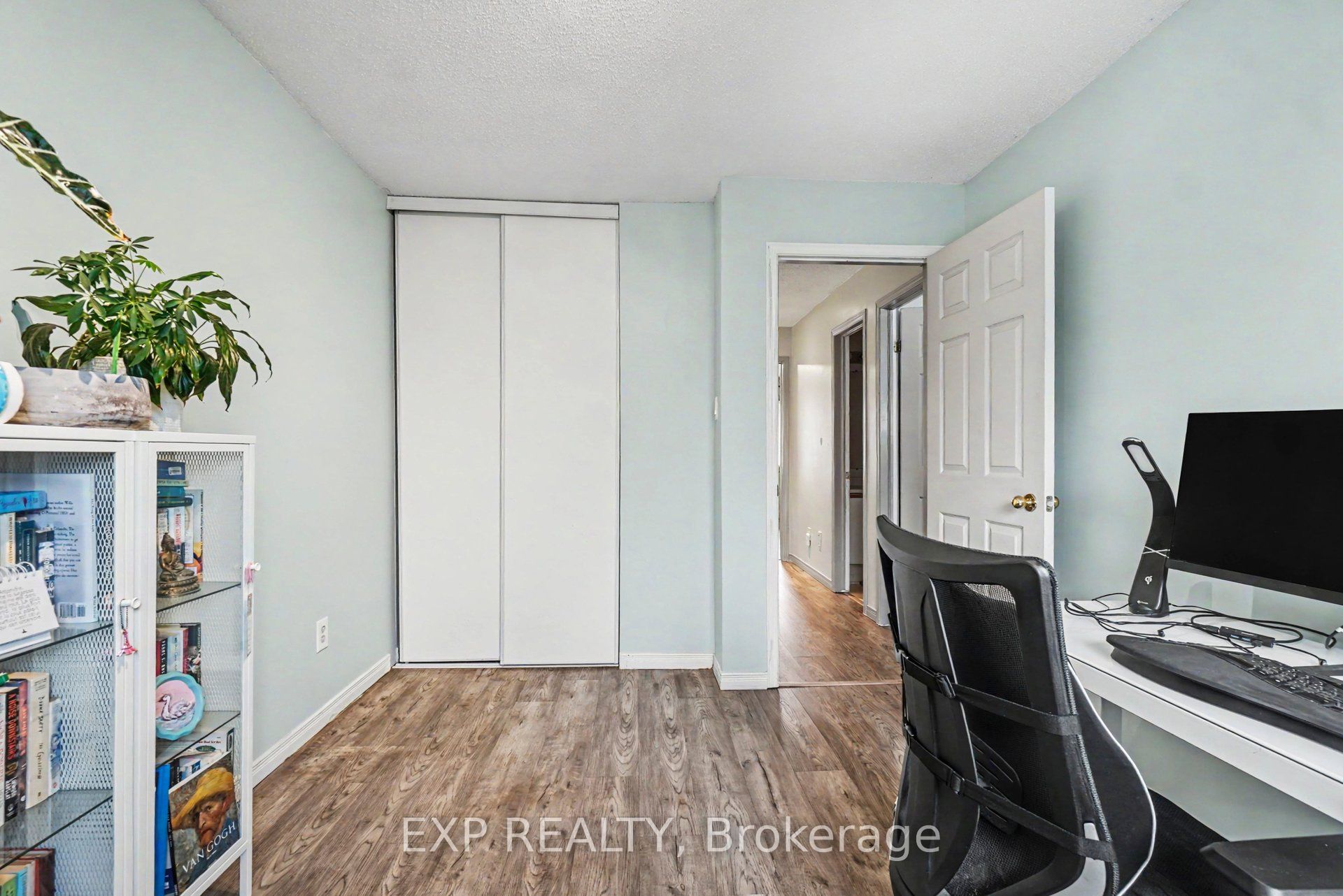 11 Longshire Circle Property Photo 24