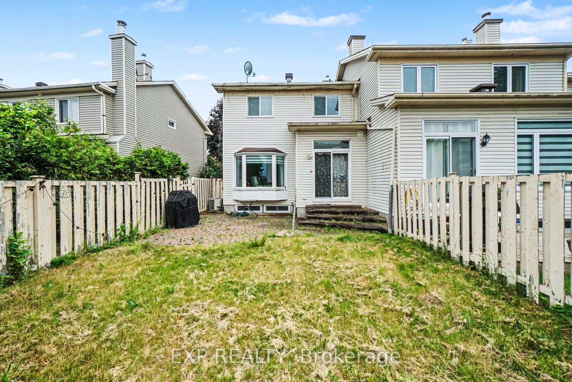 11 Longshire Circle Property Photo 31