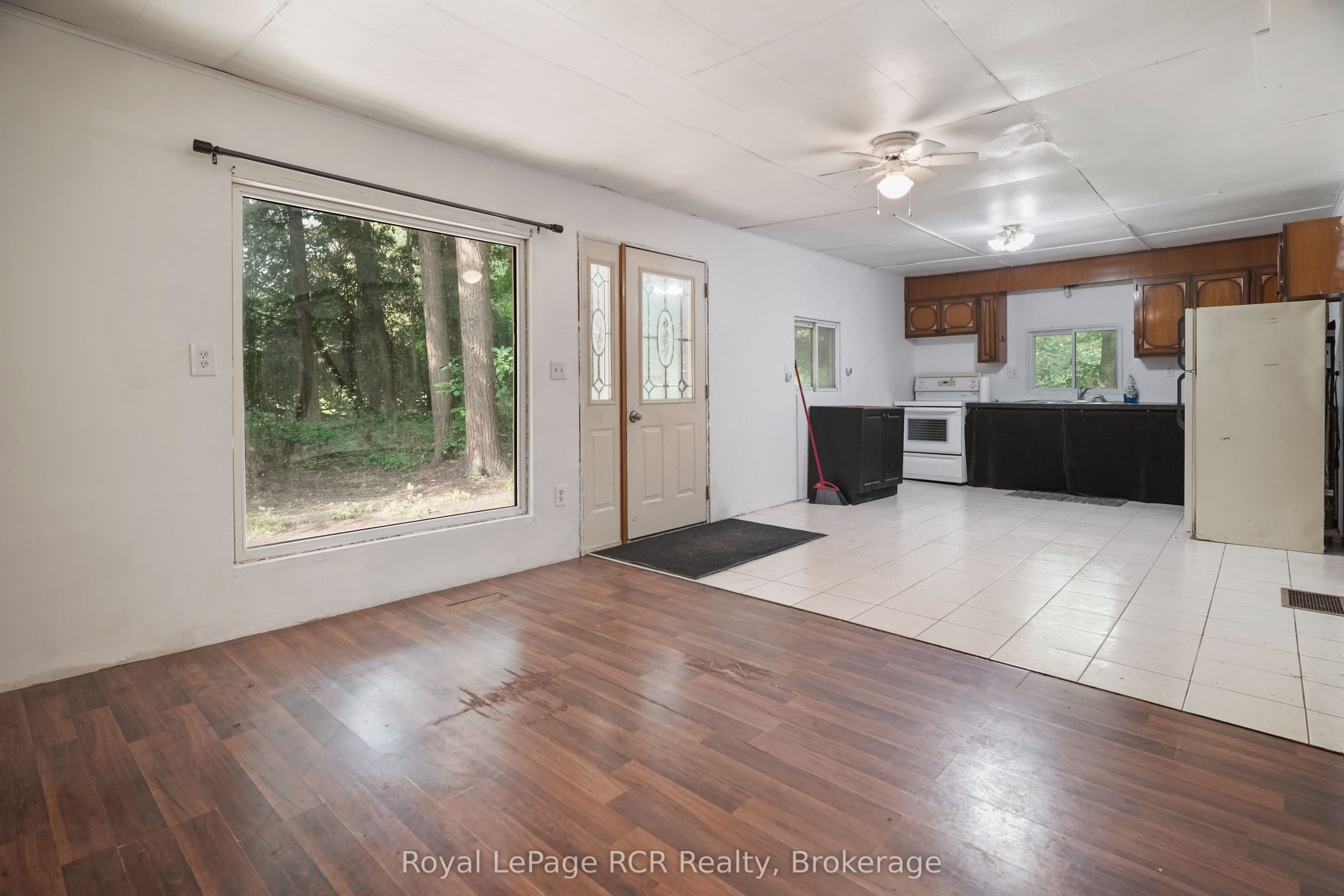 984 14 Concession E Property Photo 6