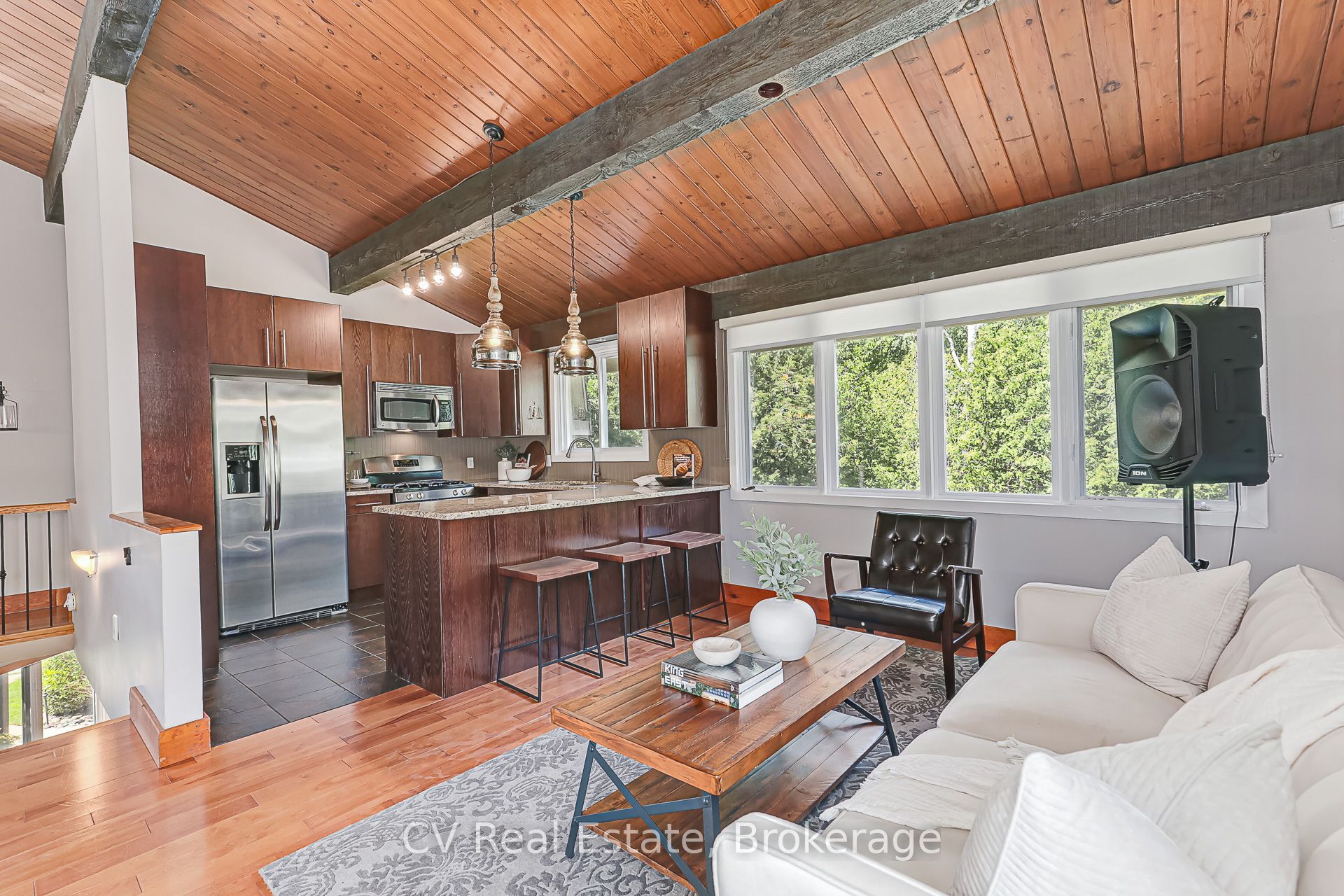 156 Chamonix Crescent Property Photo 4