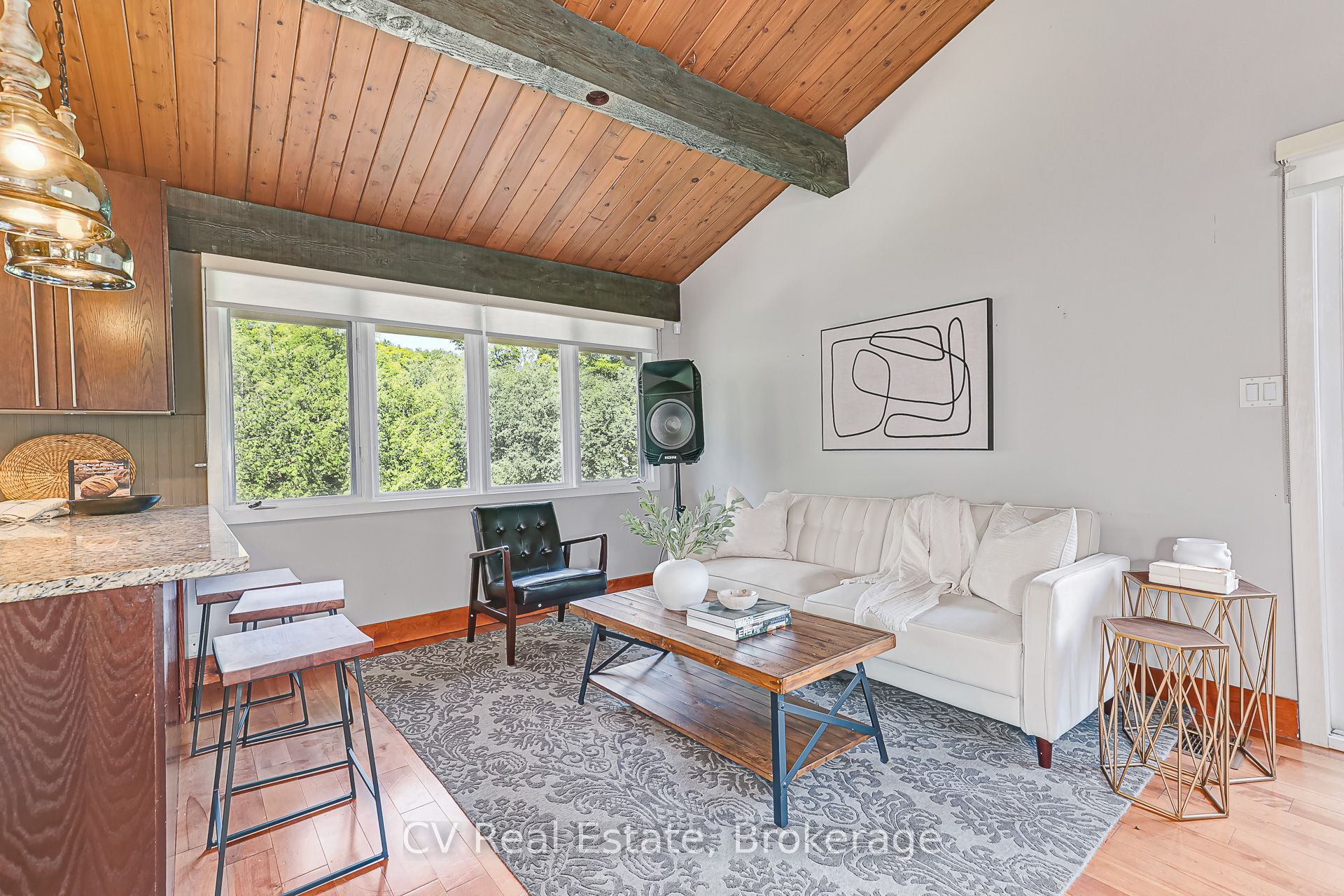 156 Chamonix Crescent Property Photo 11