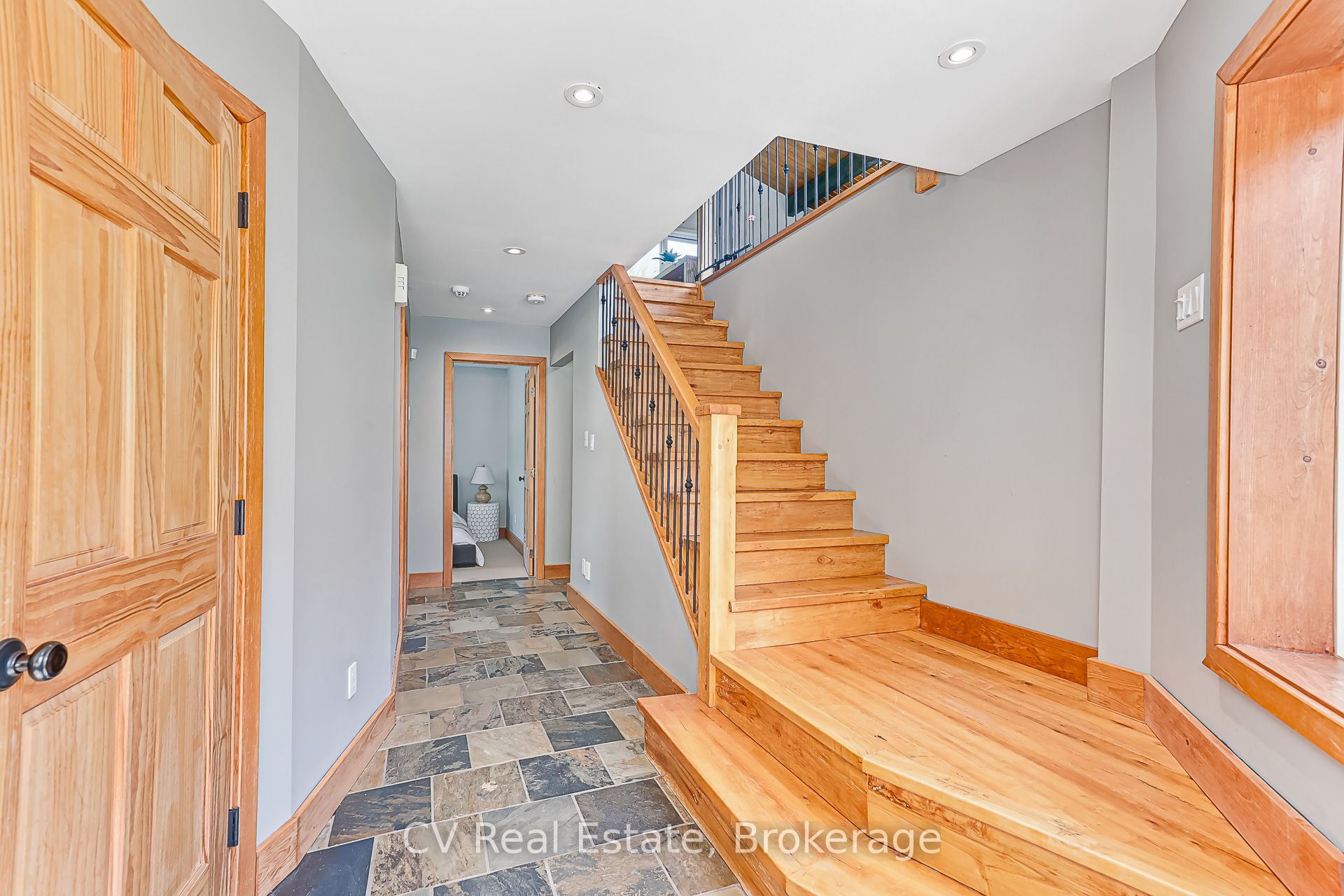 156 Chamonix Crescent Property Photo 20