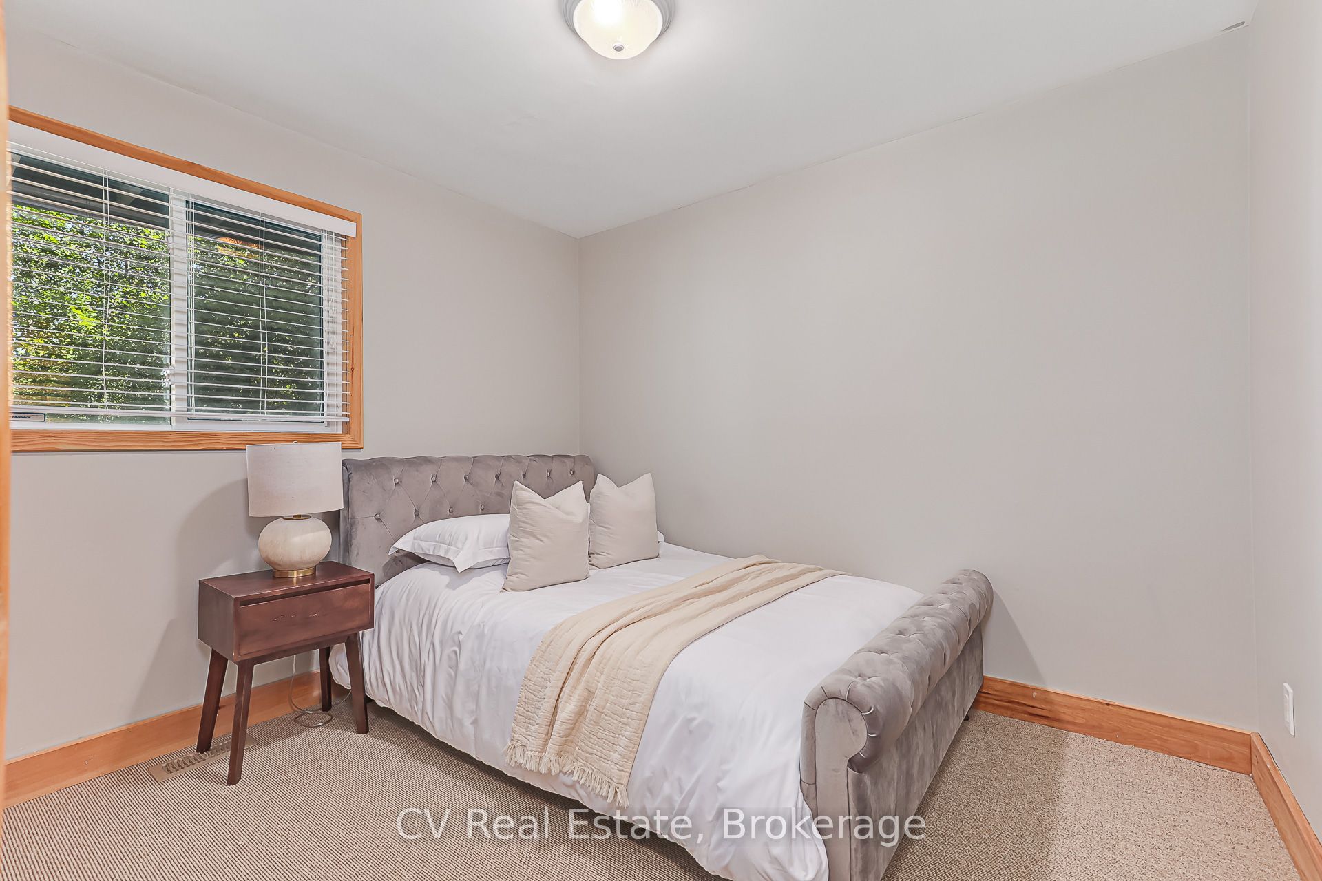 156 Chamonix Crescent Property Photo 27