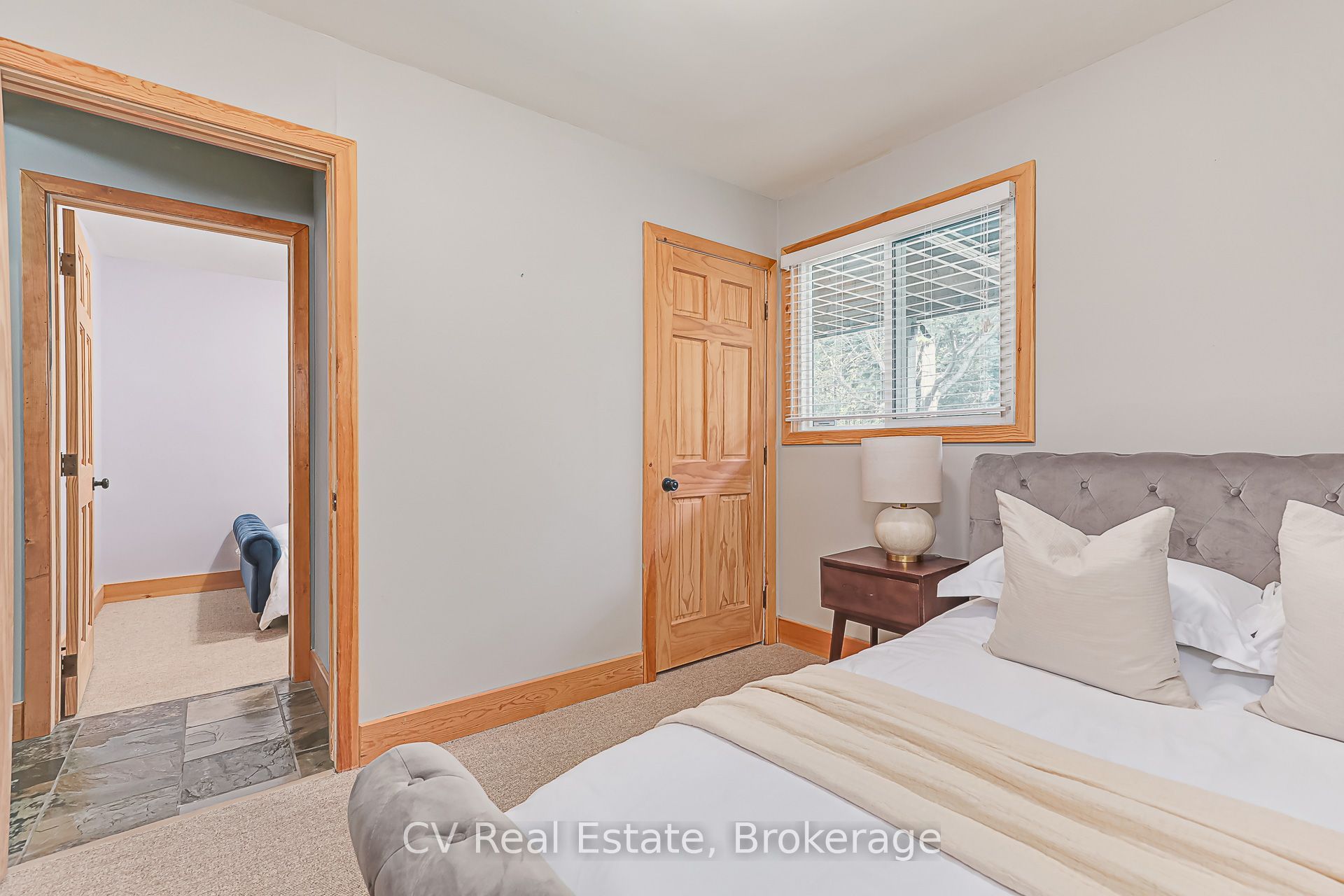 156 Chamonix Crescent Property Photo 28