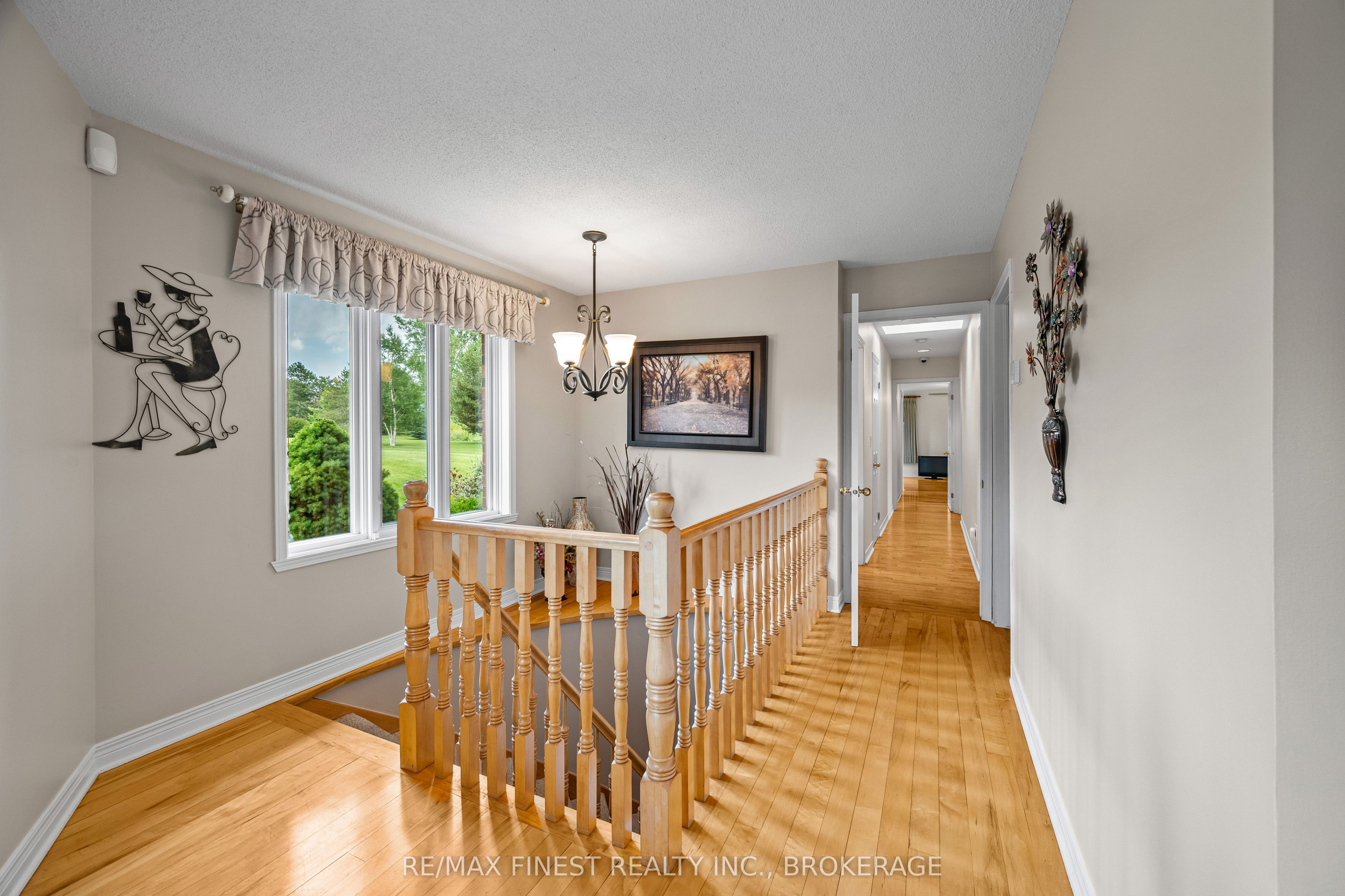 32 Howe Island Drive Property Photo 6