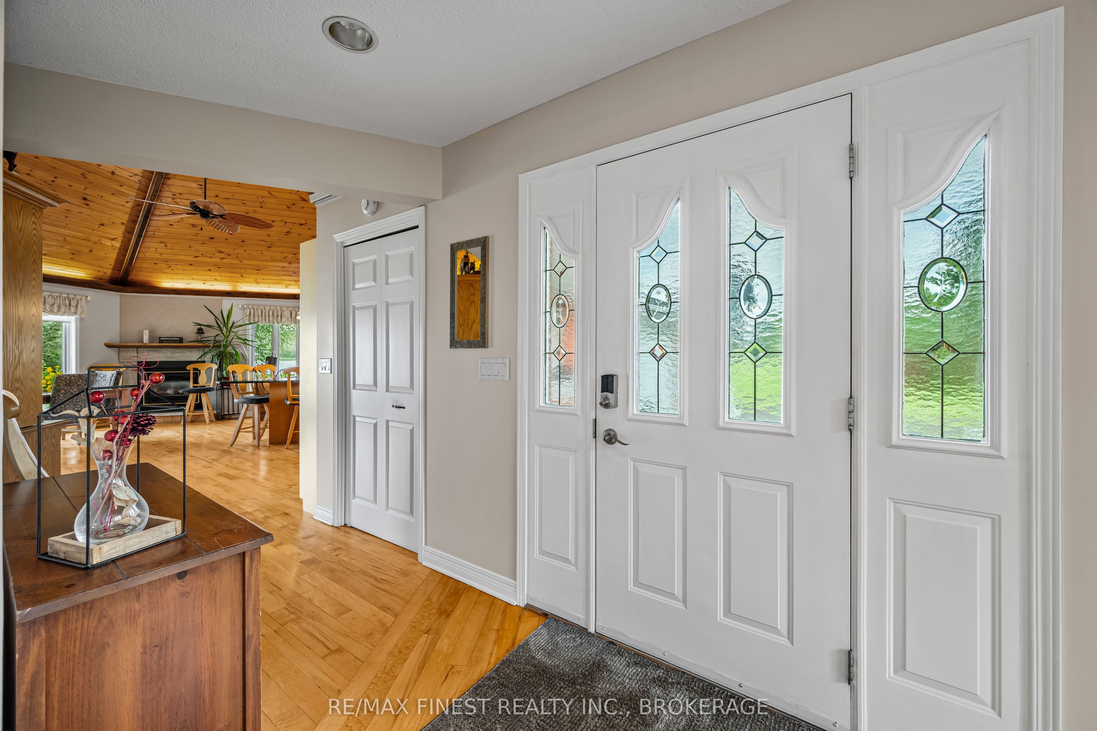 32 Howe Island Drive Property Photo 7