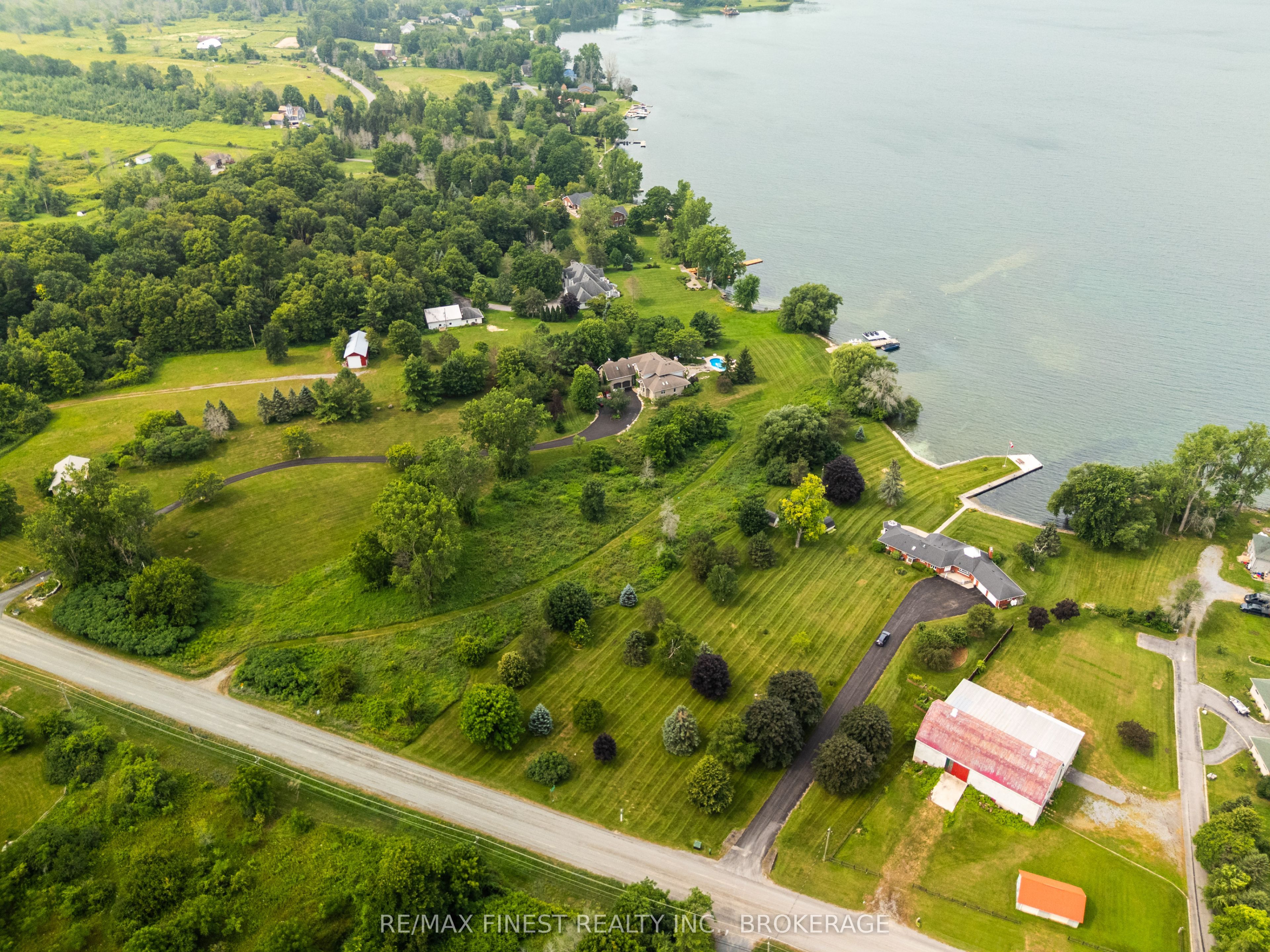 32 Howe Island Drive Property Photo 47
