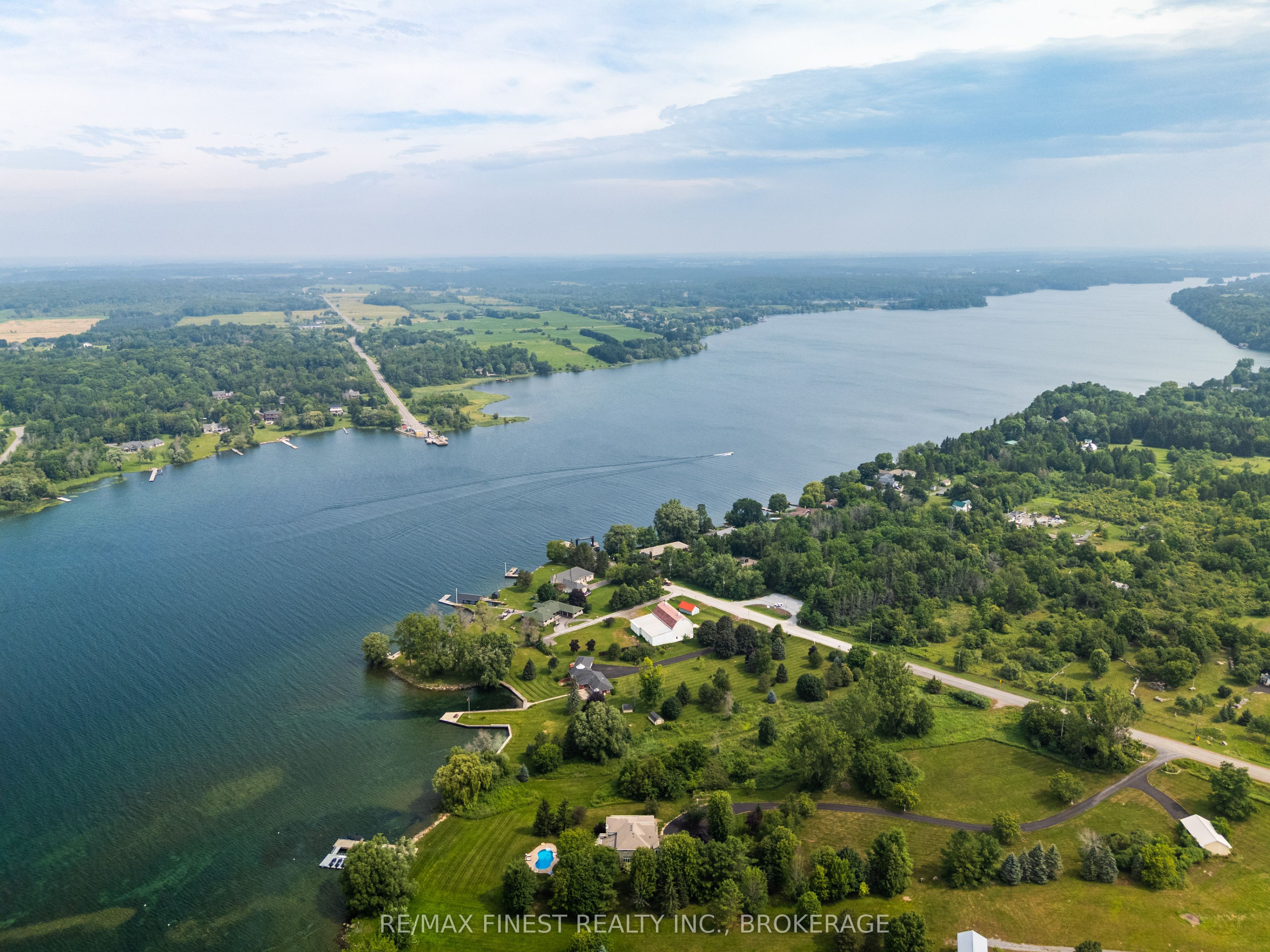 32 Howe Island Drive Property Photo 49