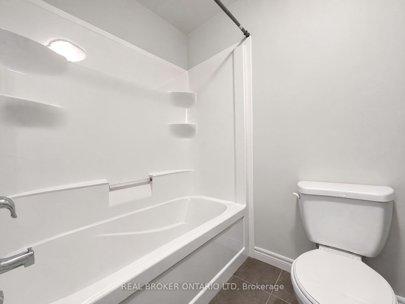 1054 Oakcrossing Gate Property Photo 23