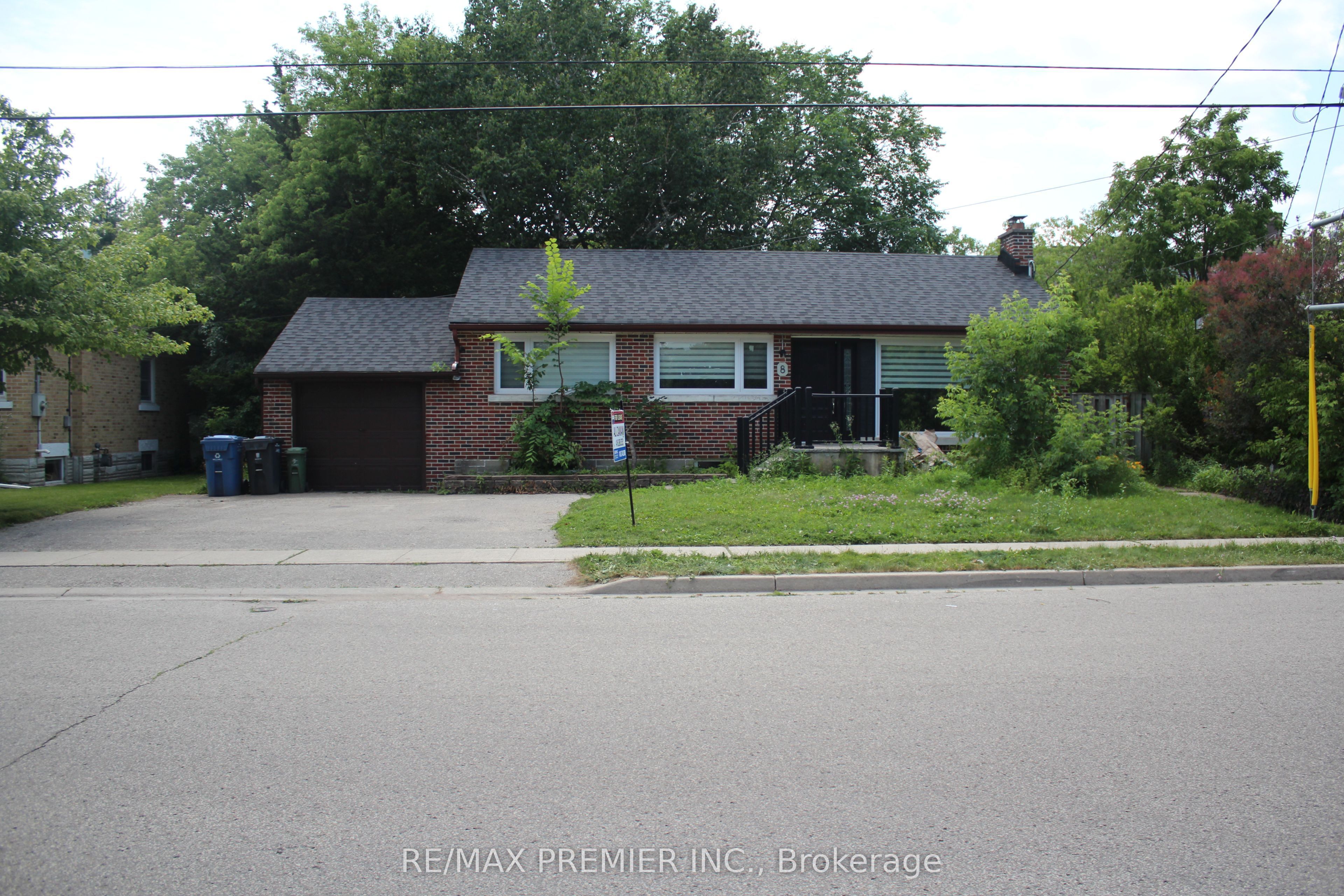 8 Marlborough Road Property Photo 1