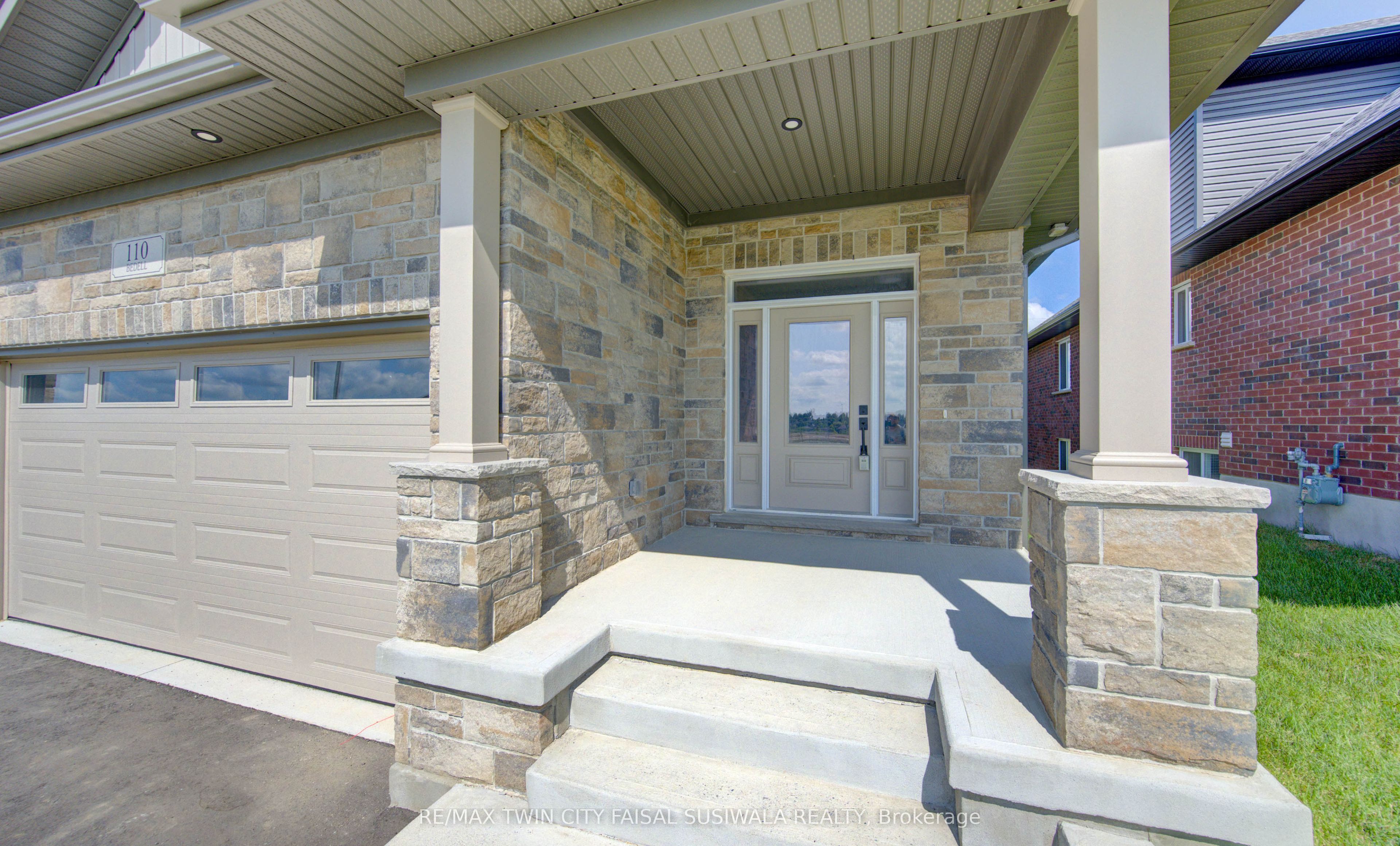 100 Bedell Drive Property Photo 2