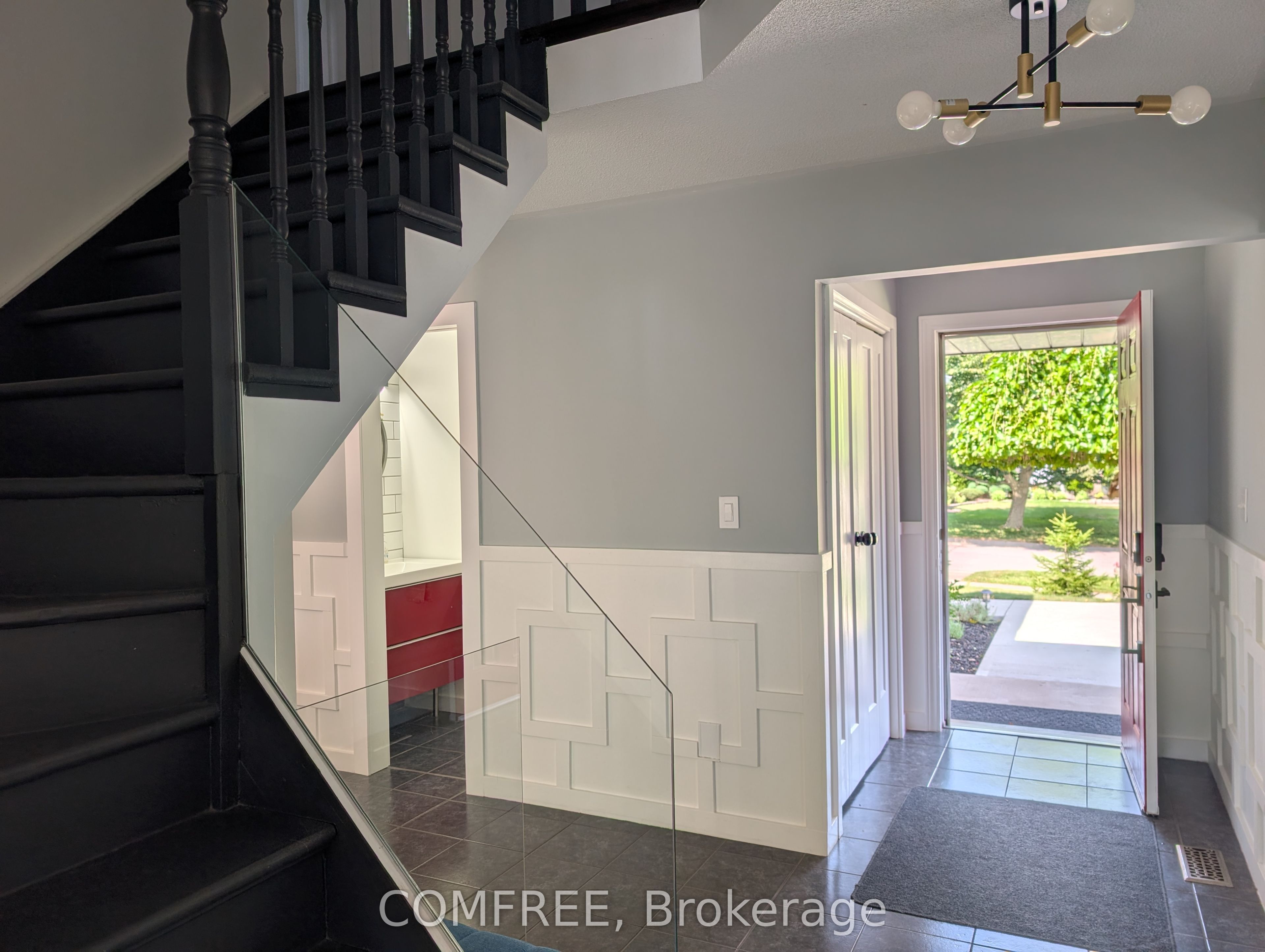 12 Millbridge Crescent Property Photo 3