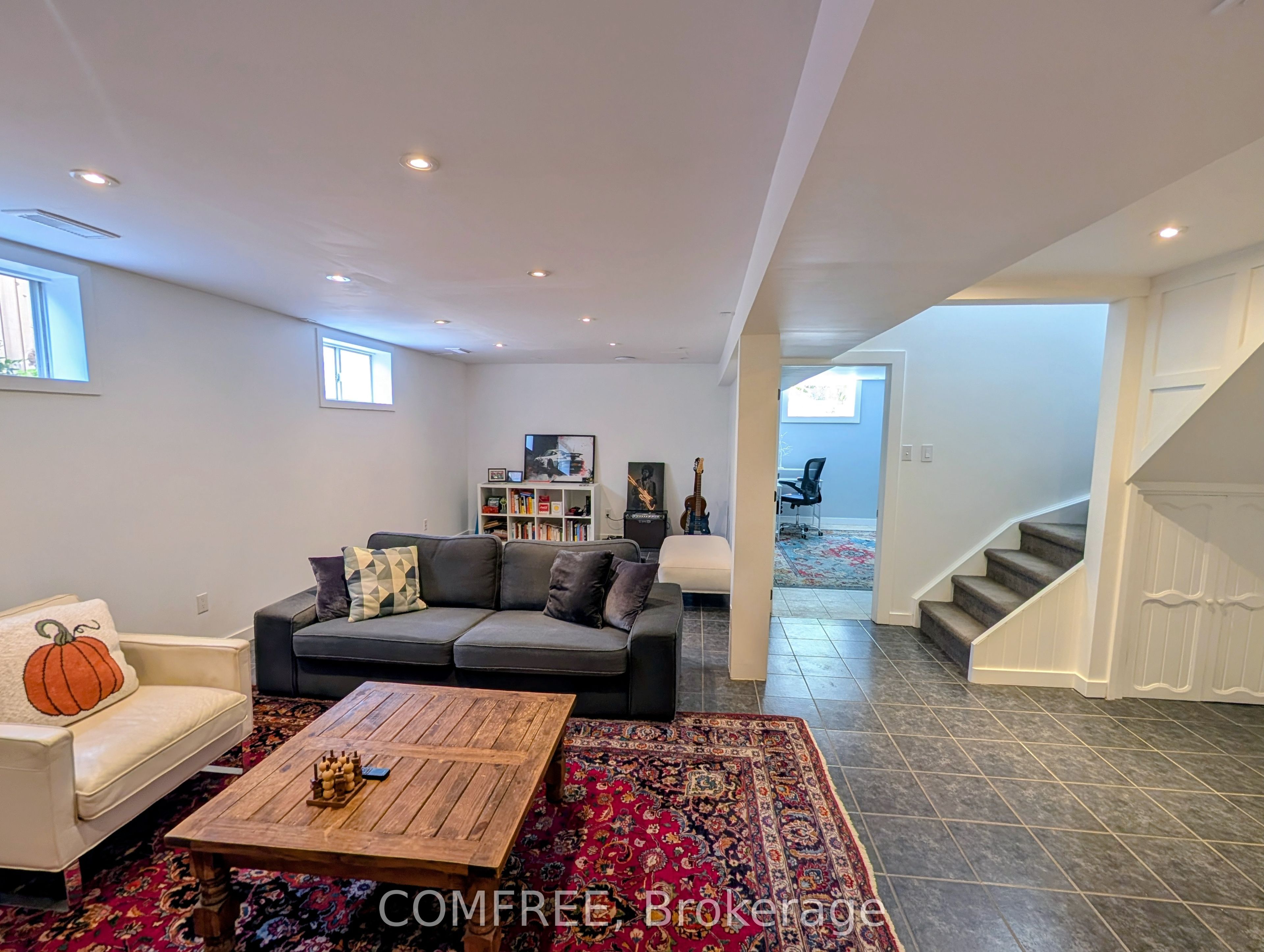 12 Millbridge Crescent Property Photo 25