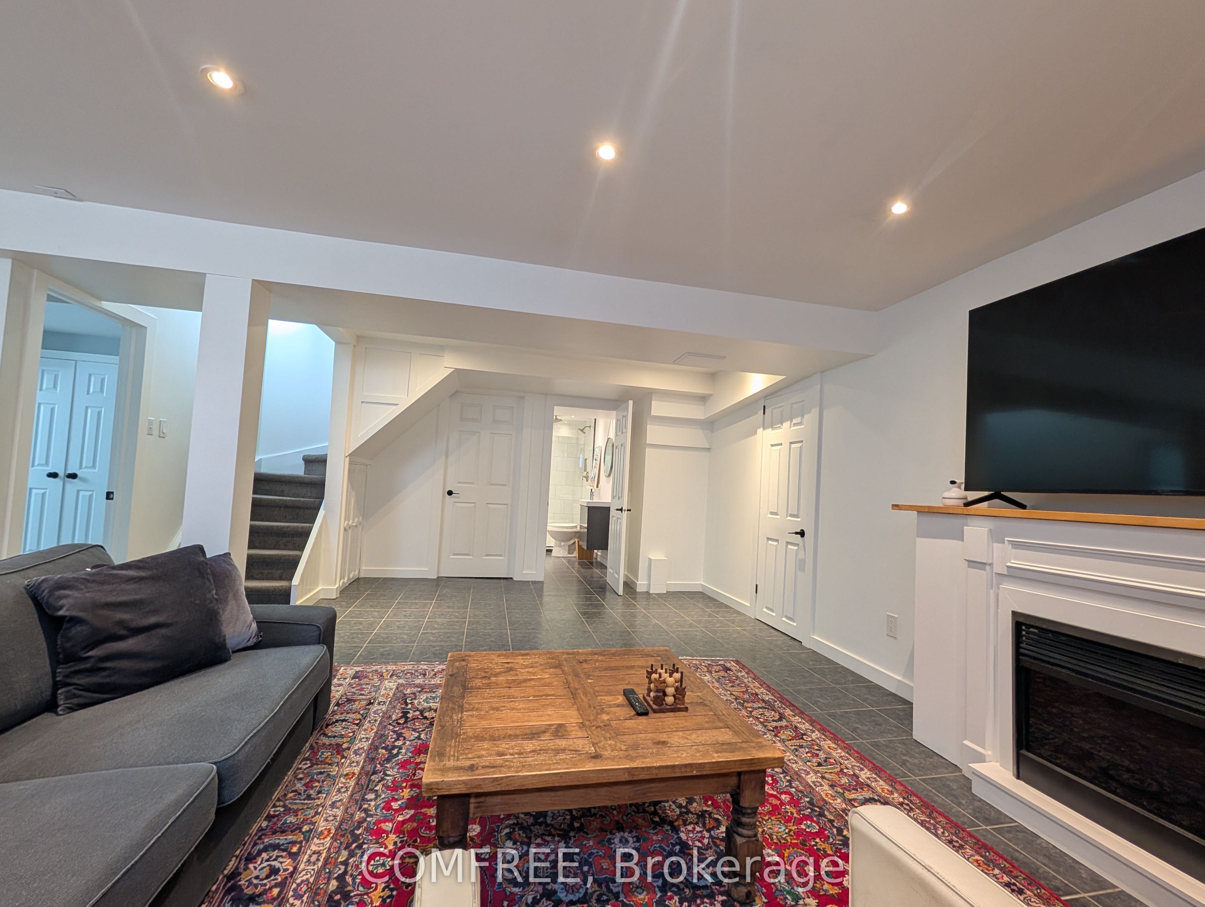 12 Millbridge Crescent Property Photo 27