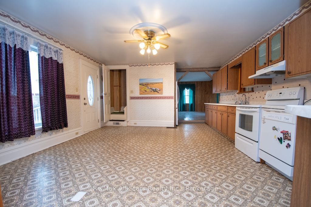 328 Carmel Road Property Photo 12