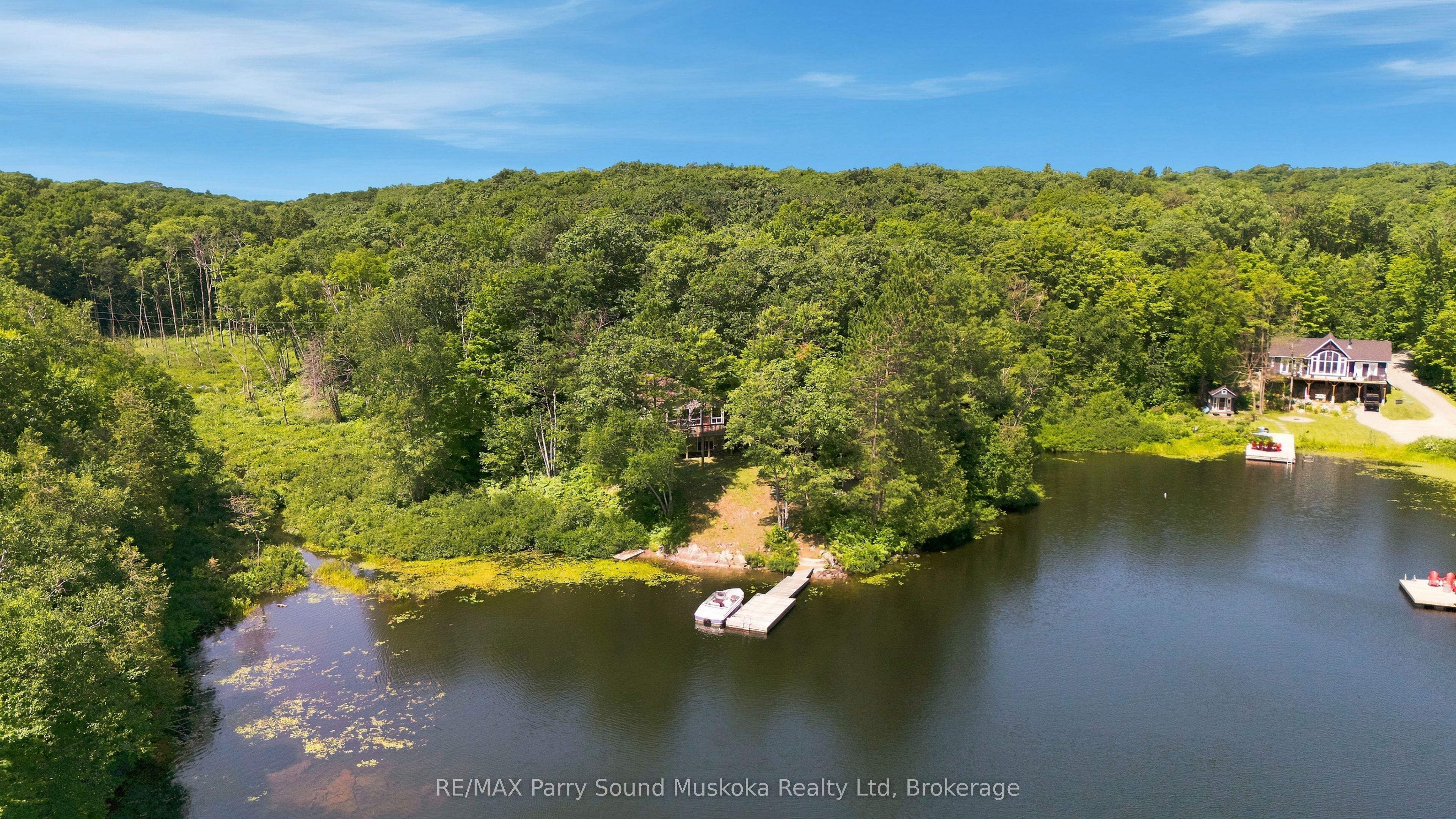 889 185 Wa Horseshoe Lake Property Photo 1