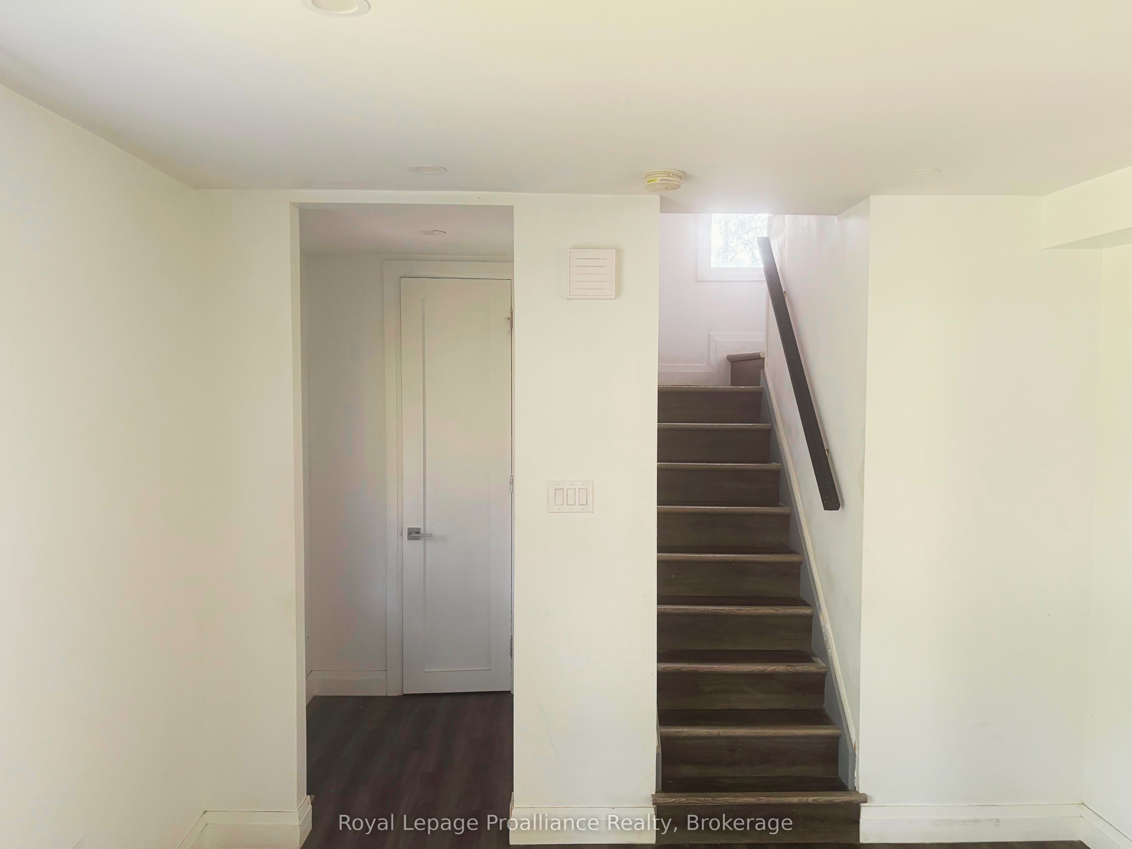 18 Ritchie Avenue Property Photo 4