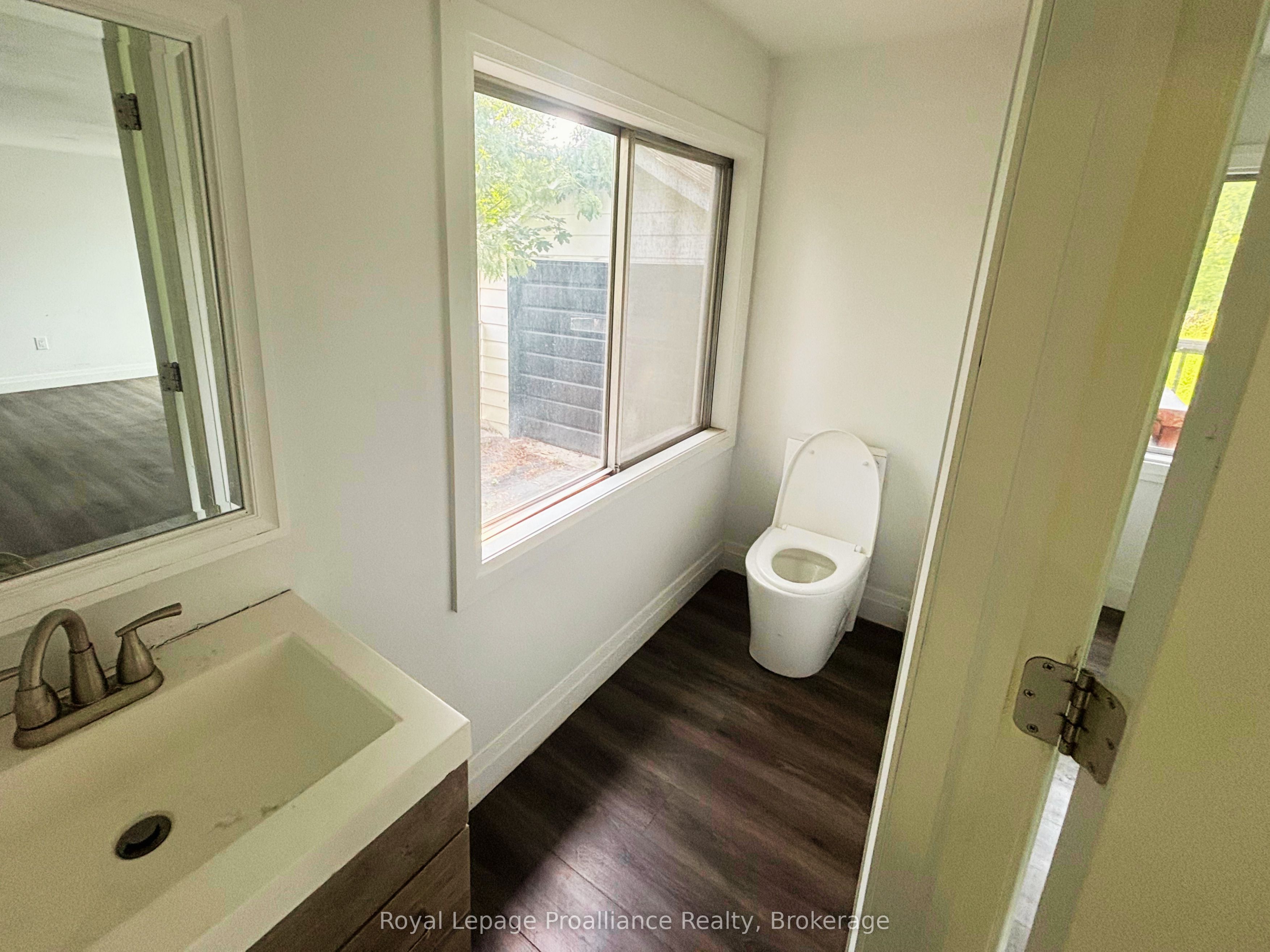 18 Ritchie Avenue Property Photo 8
