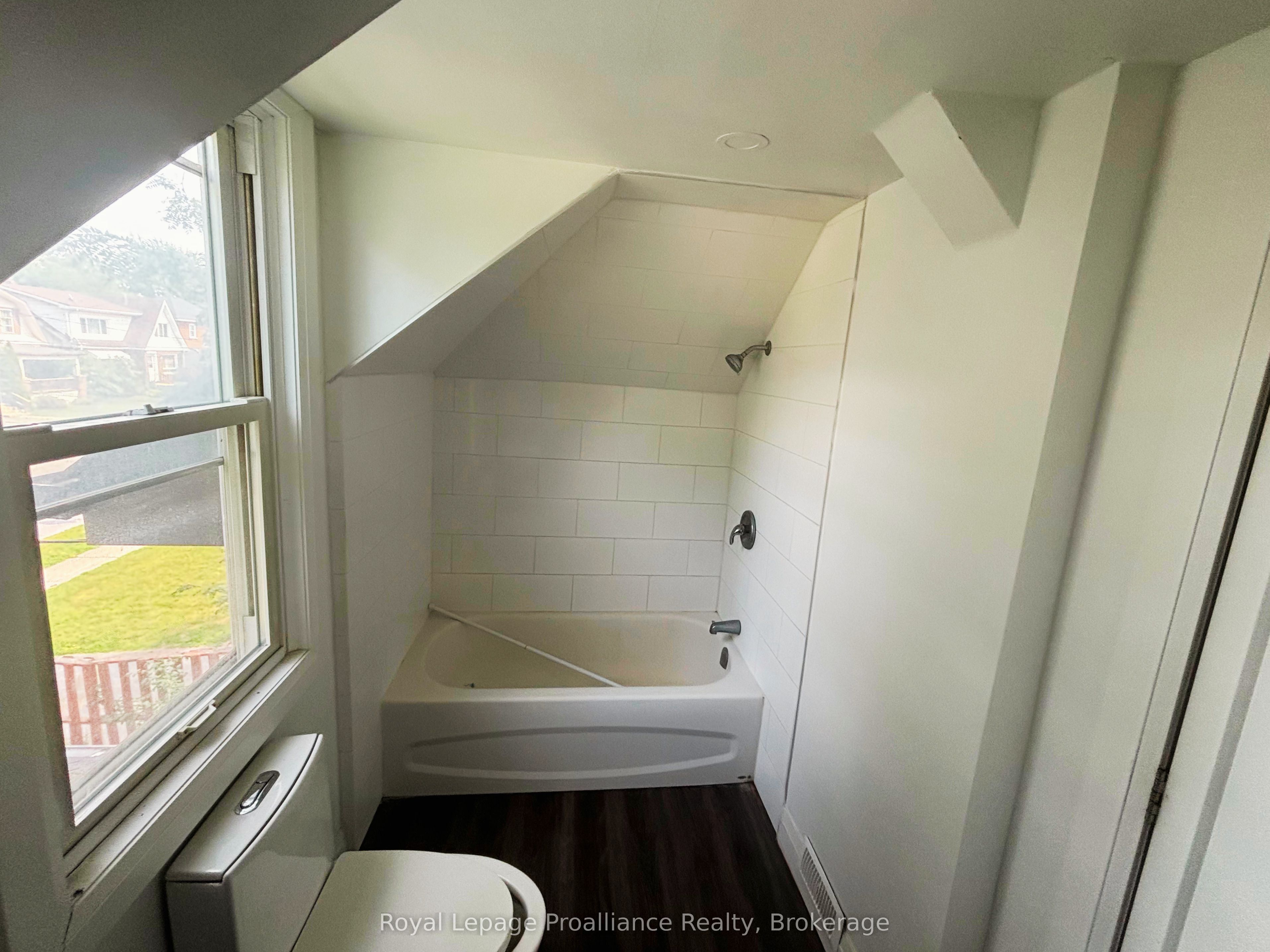 18 Ritchie Avenue Property Photo 10
