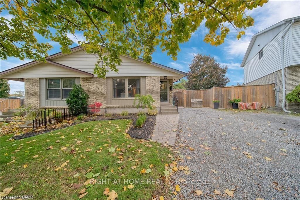 6 Bardadyn Court Property Photo 1