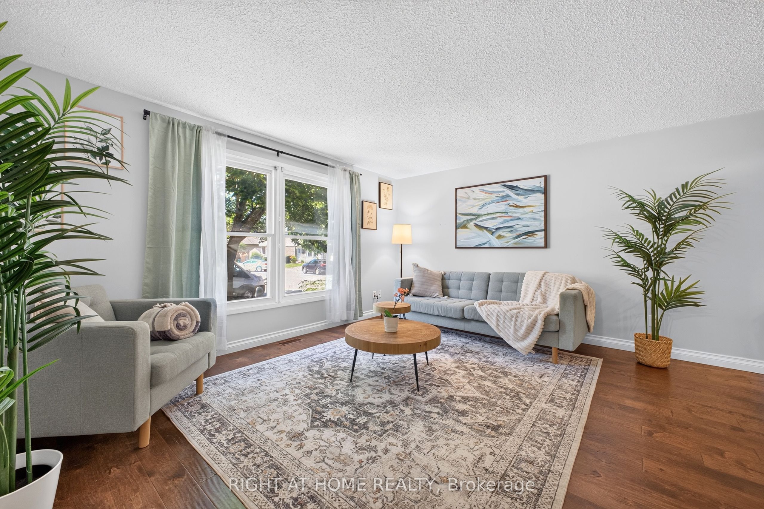 6 Bardadyn Court Property Photo 4
