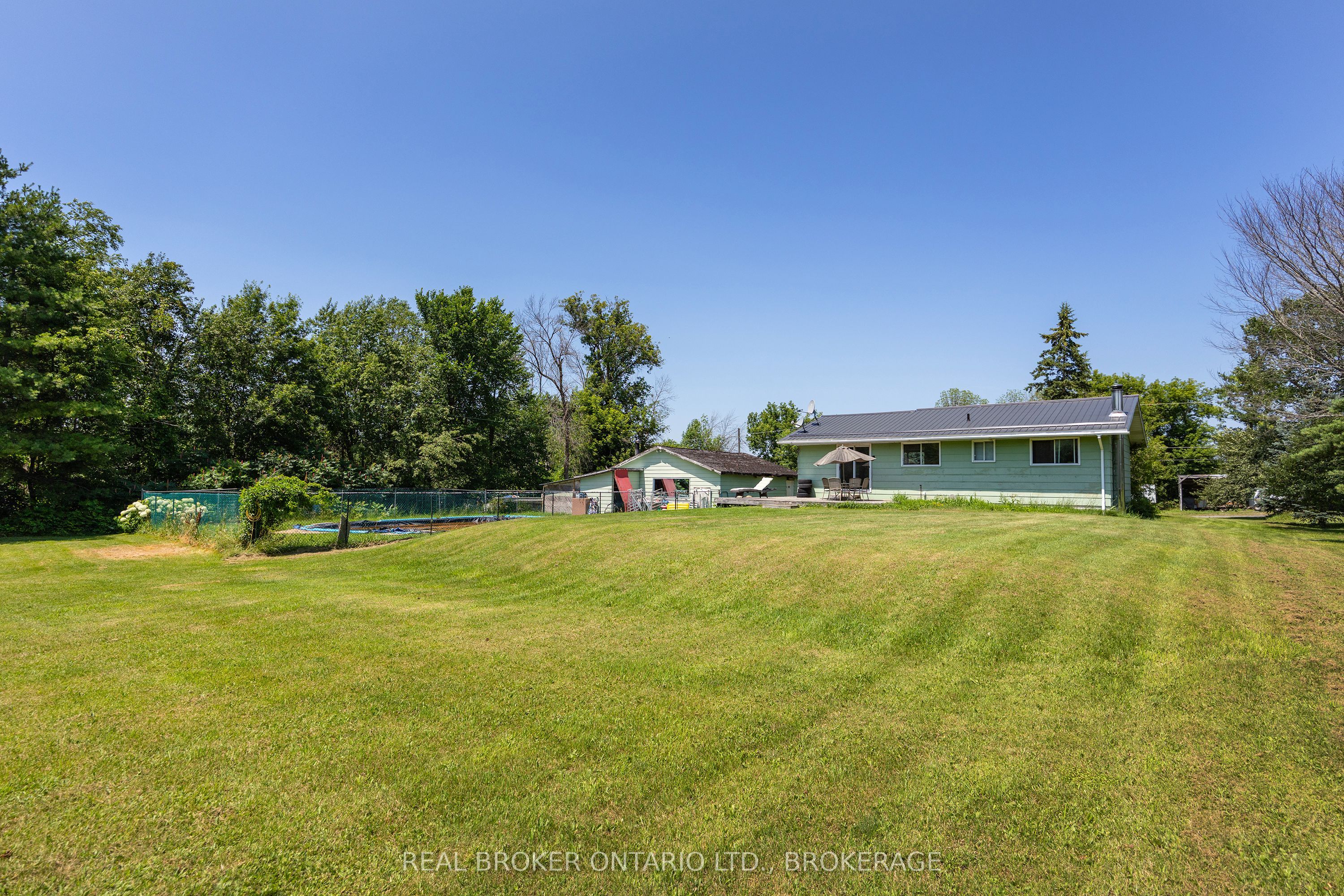 1013 River Road Property Photo 6