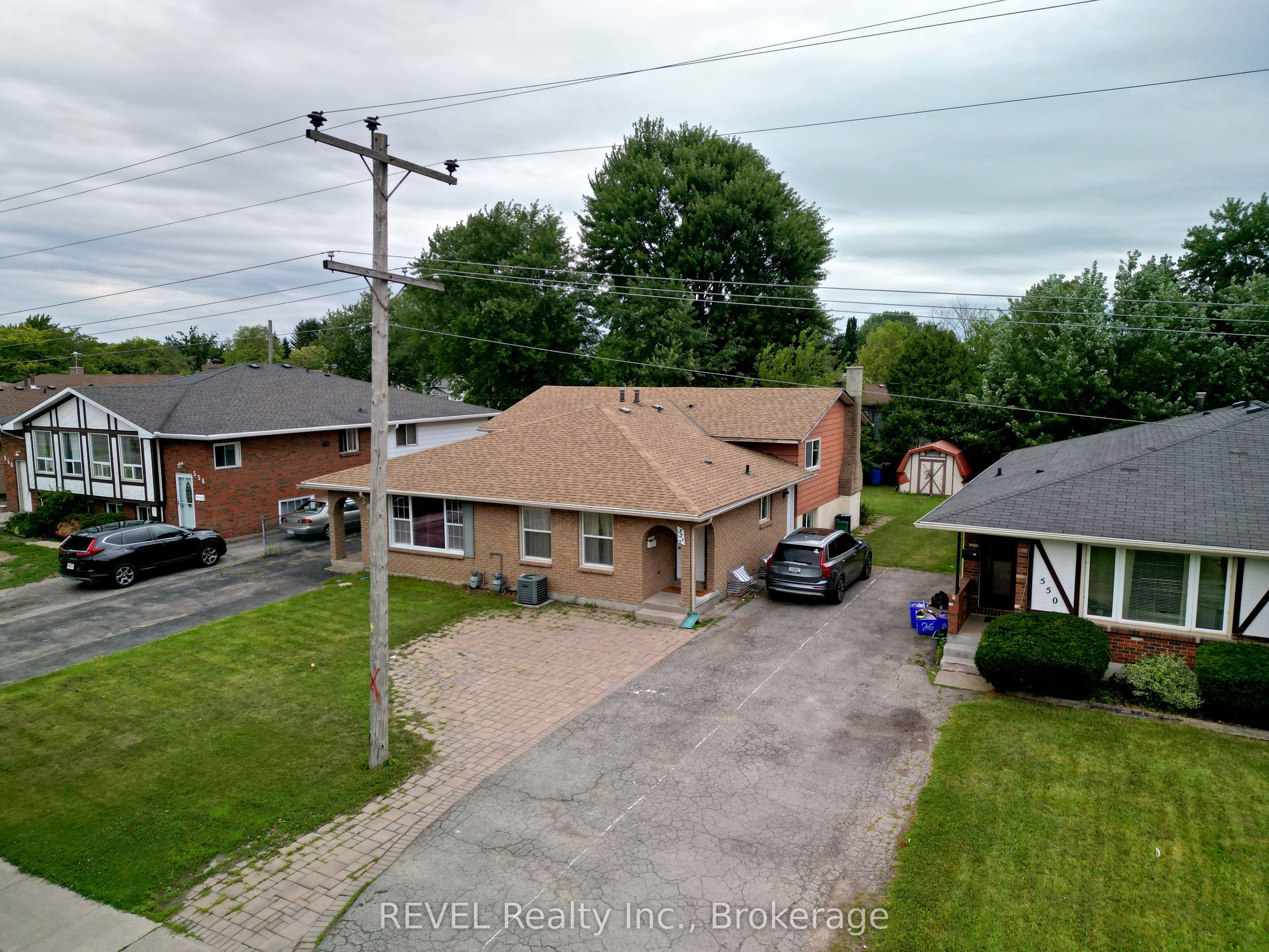552 First Avenue Property Photo 4