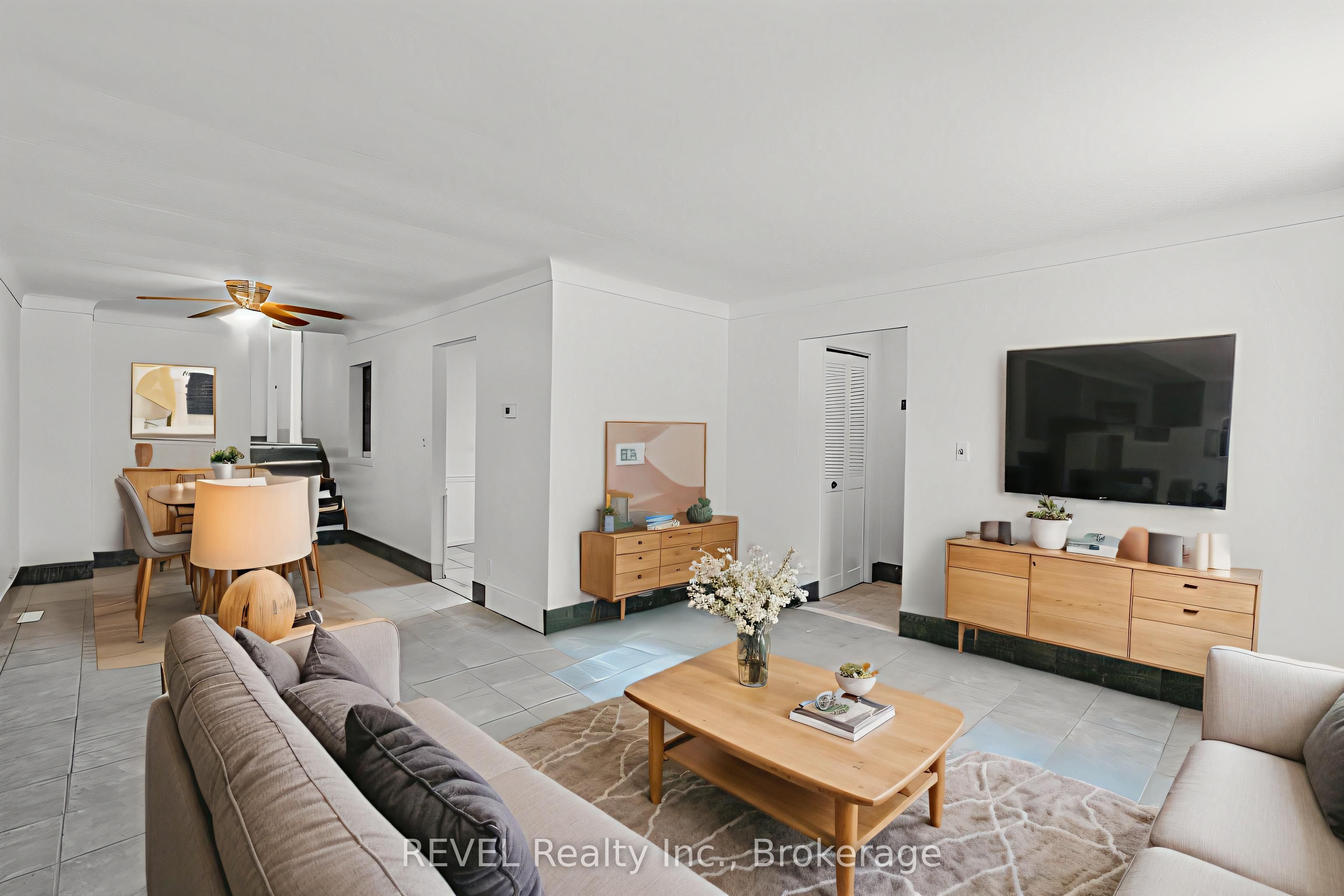 552 First Avenue Property Photo 8