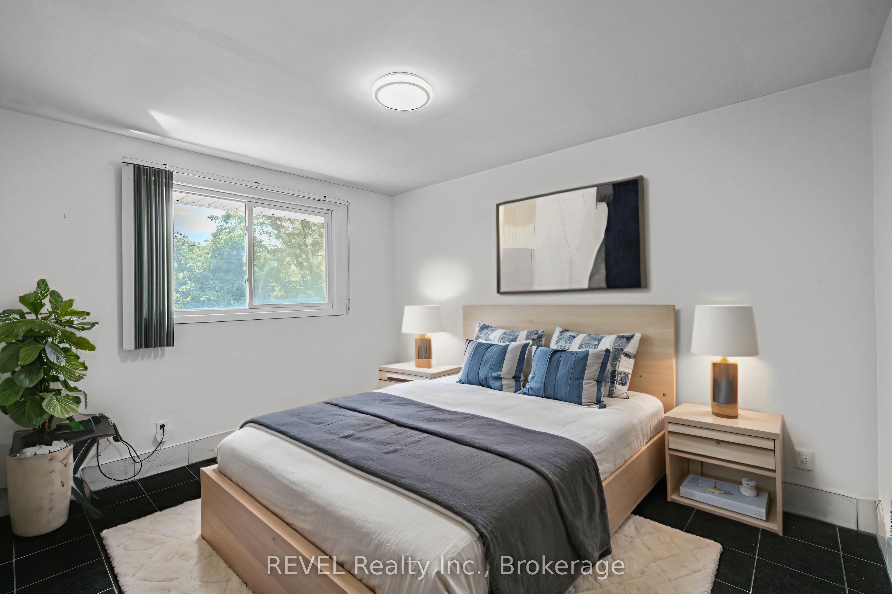 552 First Avenue Property Photo 10
