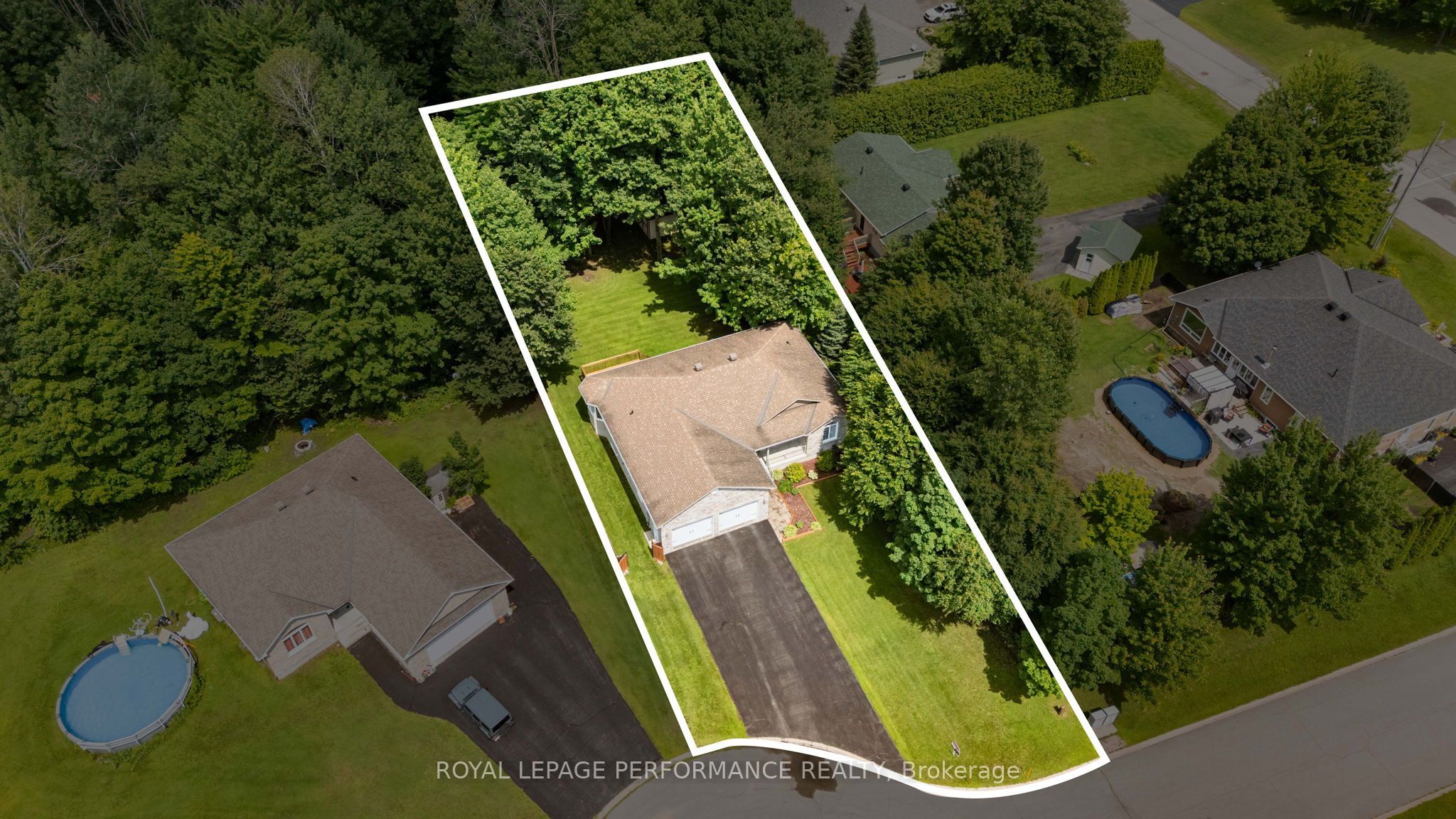 115 Larose Lane Property Photo 6