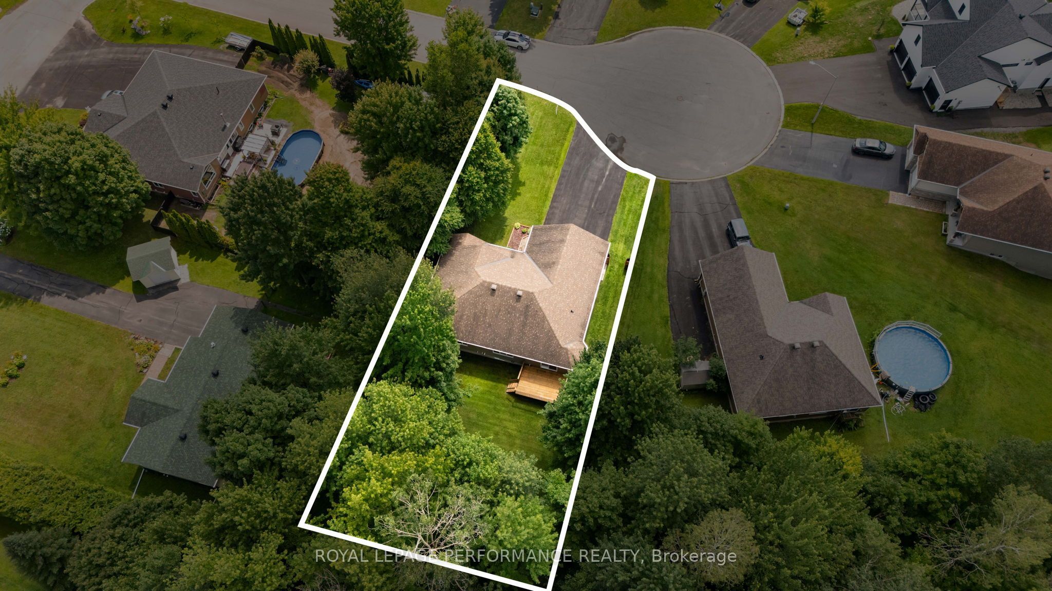 115 Larose Lane Property Photo 8