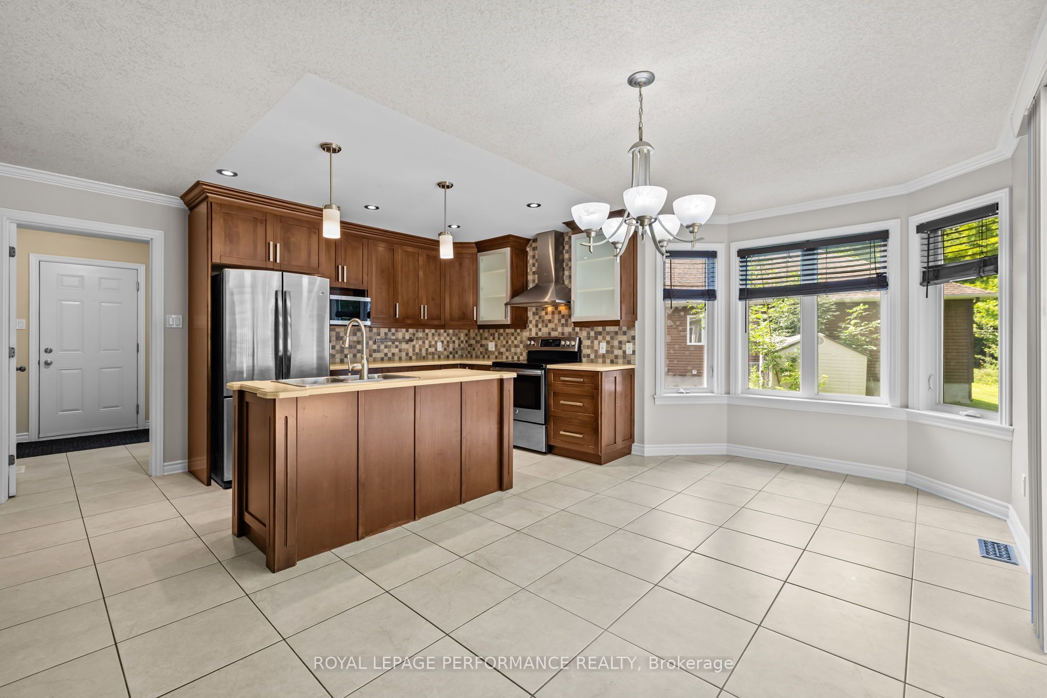115 Larose Lane Property Photo 14