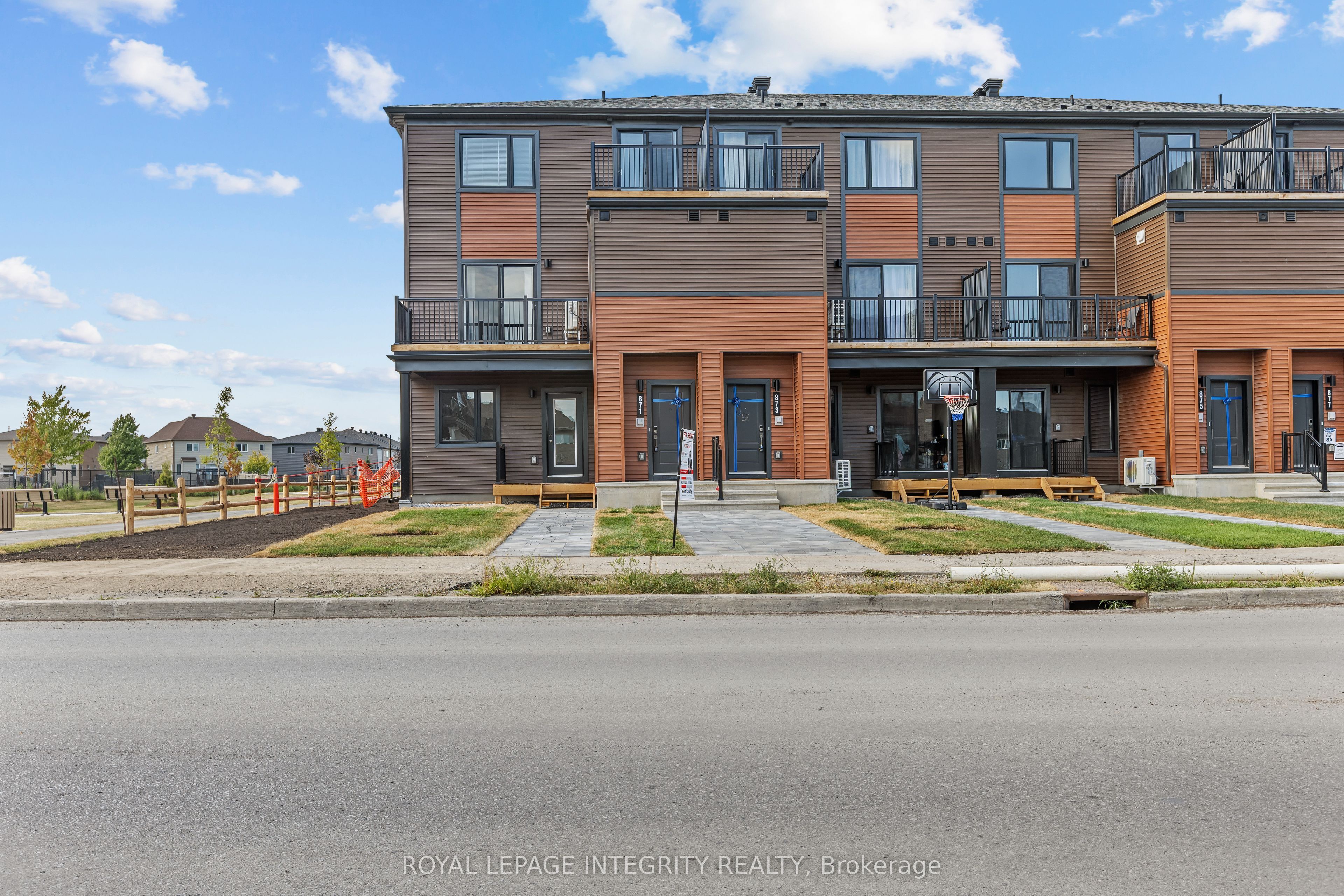 871 Decoeur Drive Property Photo 1