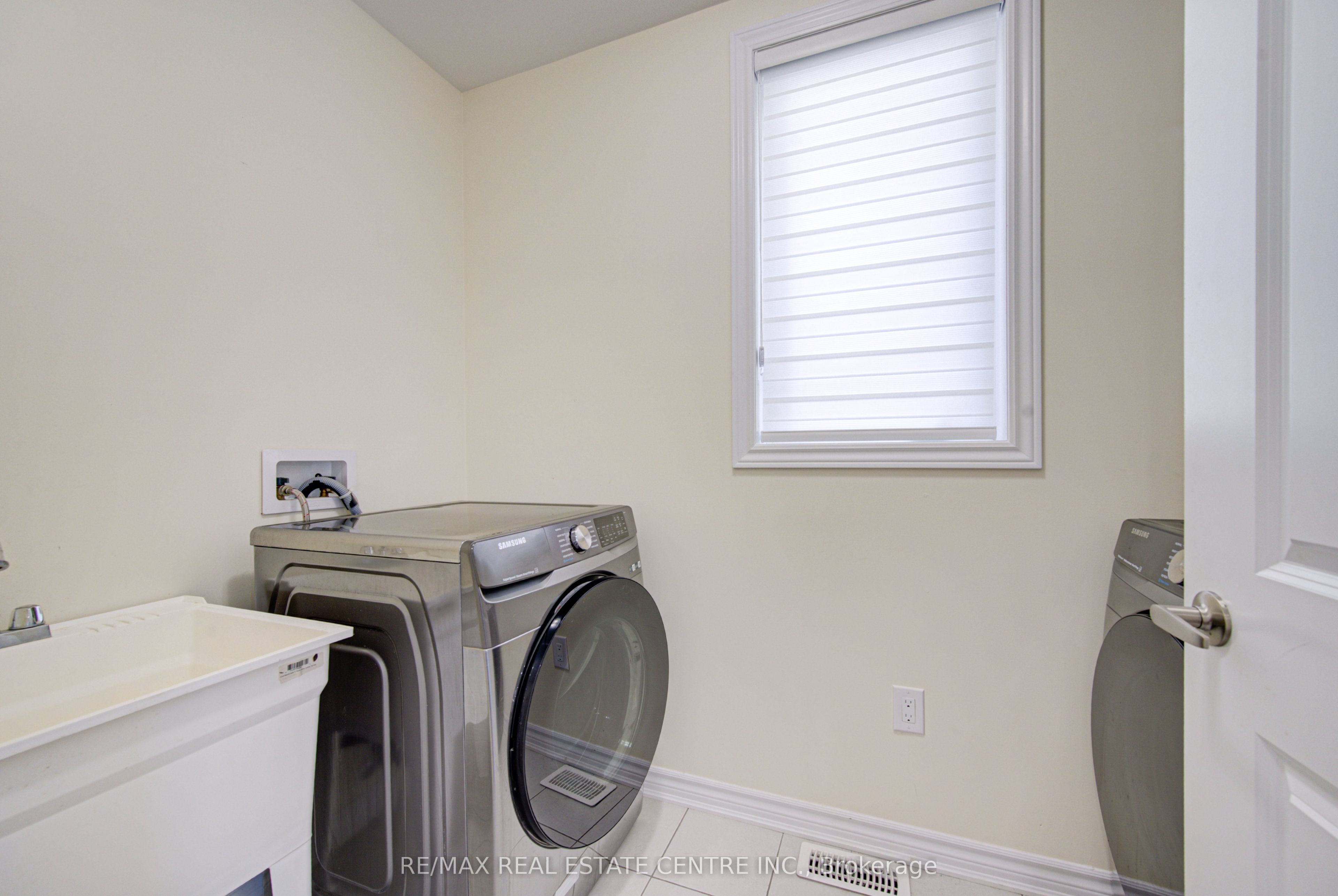 407 Dolman Street Property Photo 7