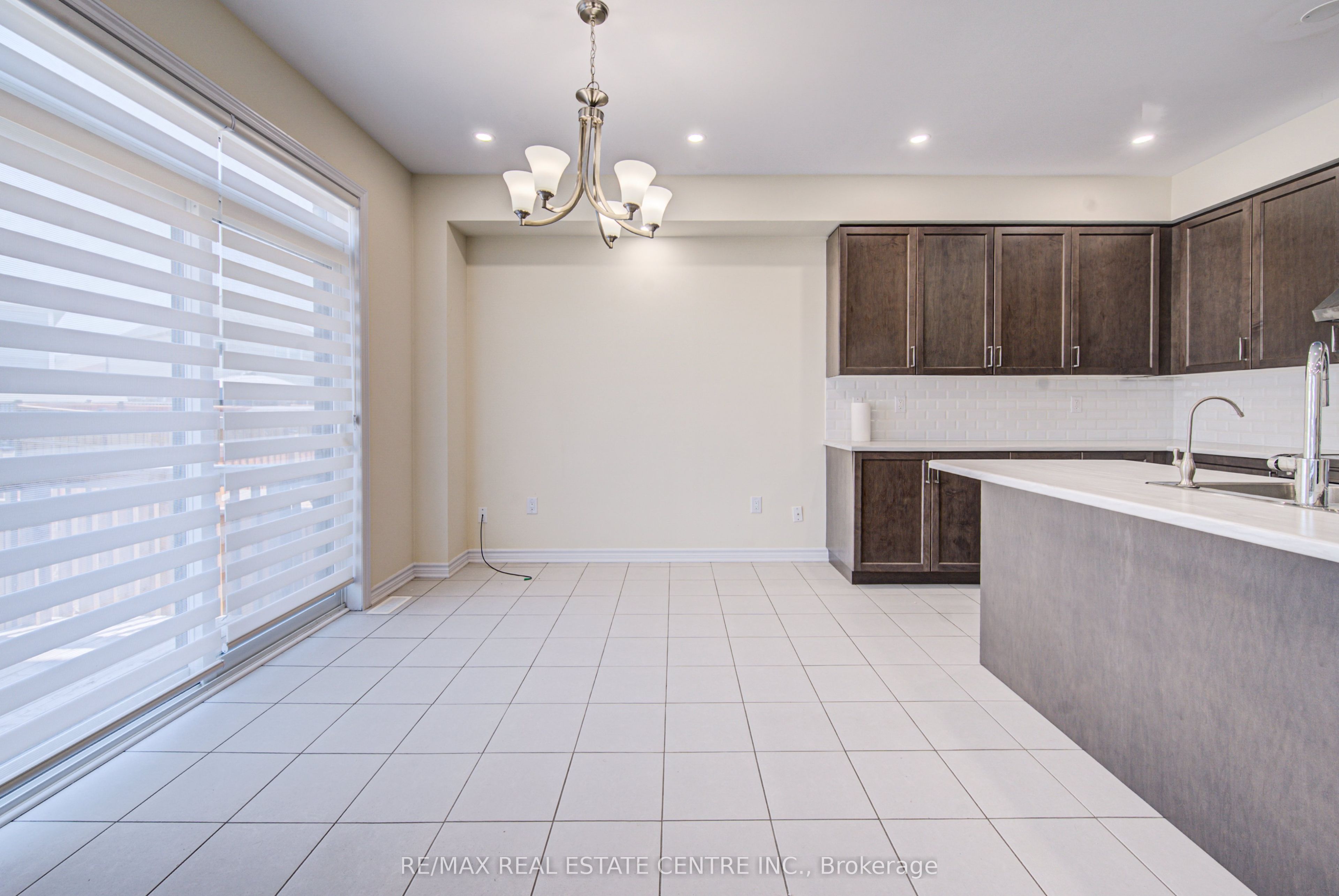 407 Dolman Street Property Photo 11