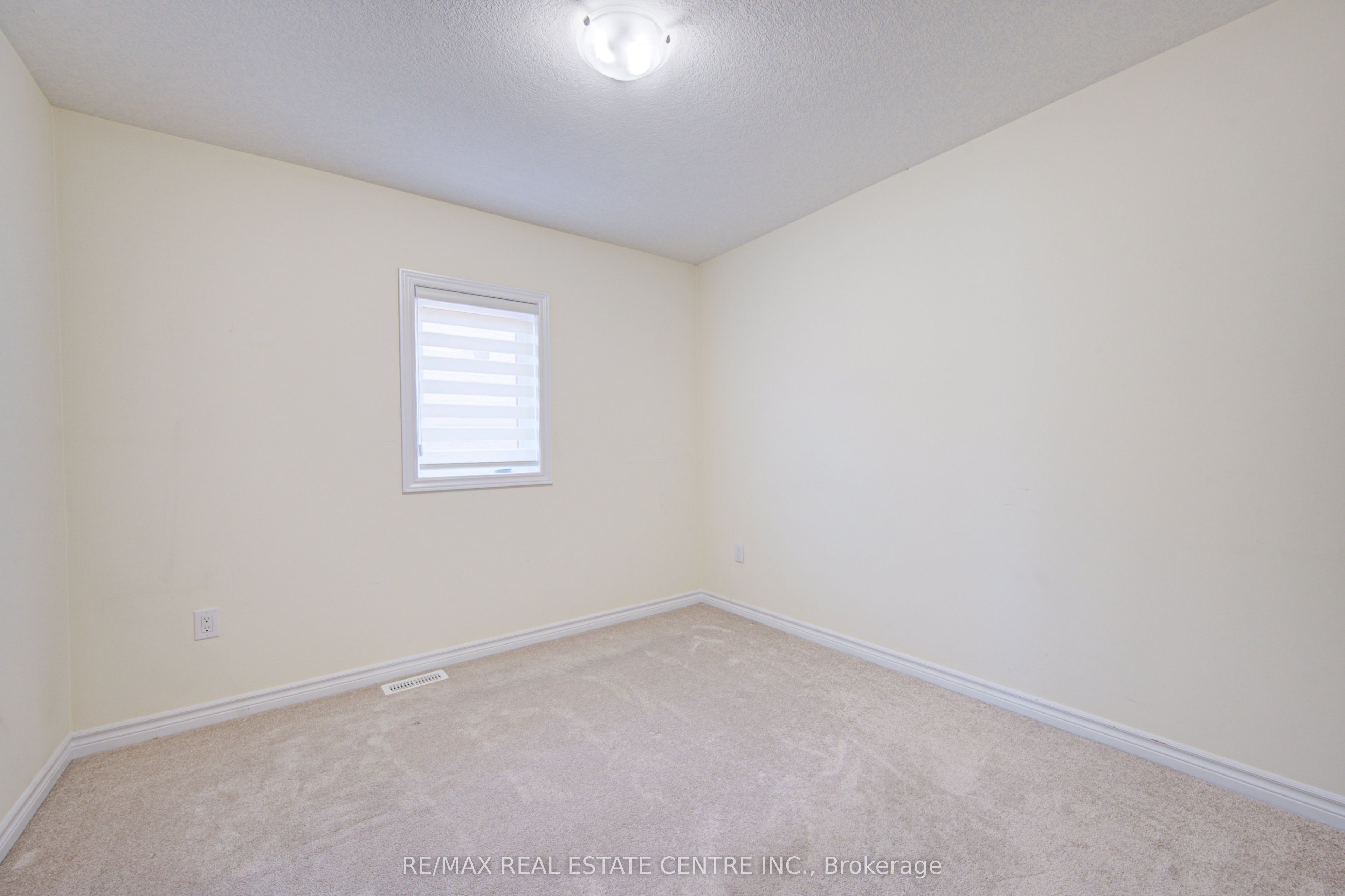 407 Dolman Street Property Photo 25