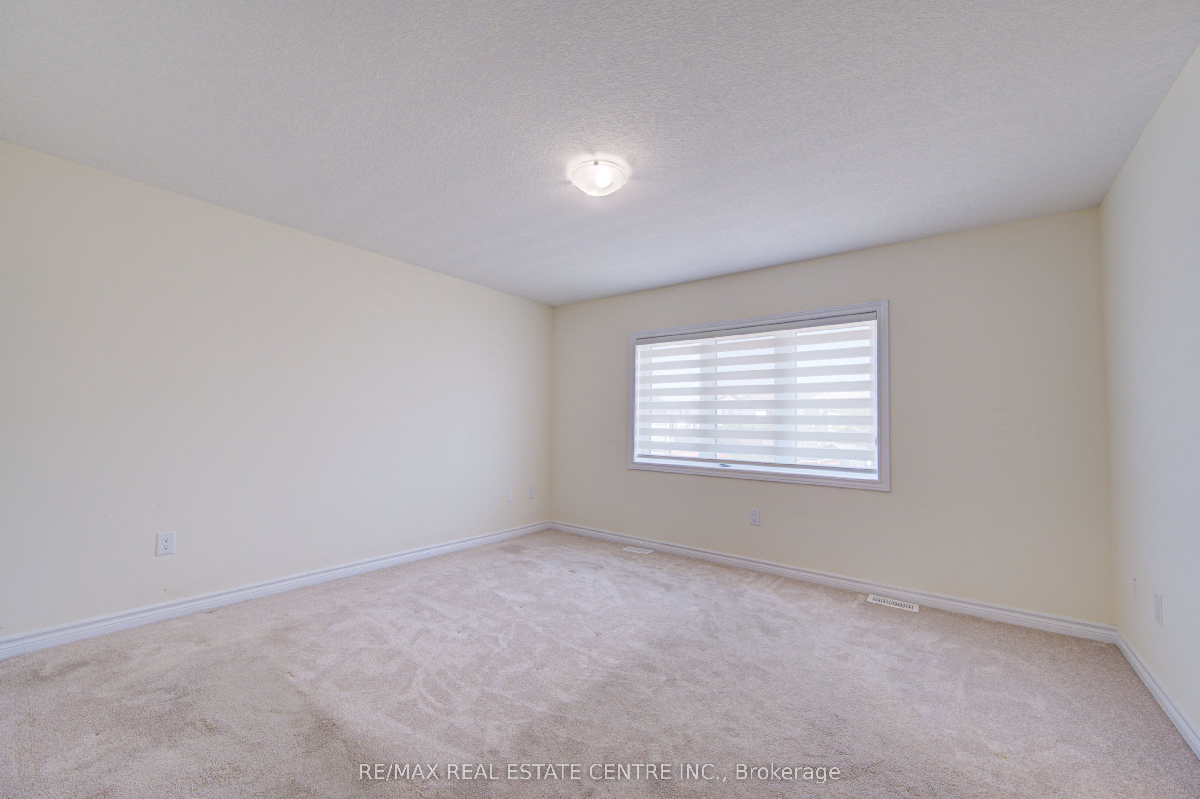 407 Dolman Street Property Photo 26
