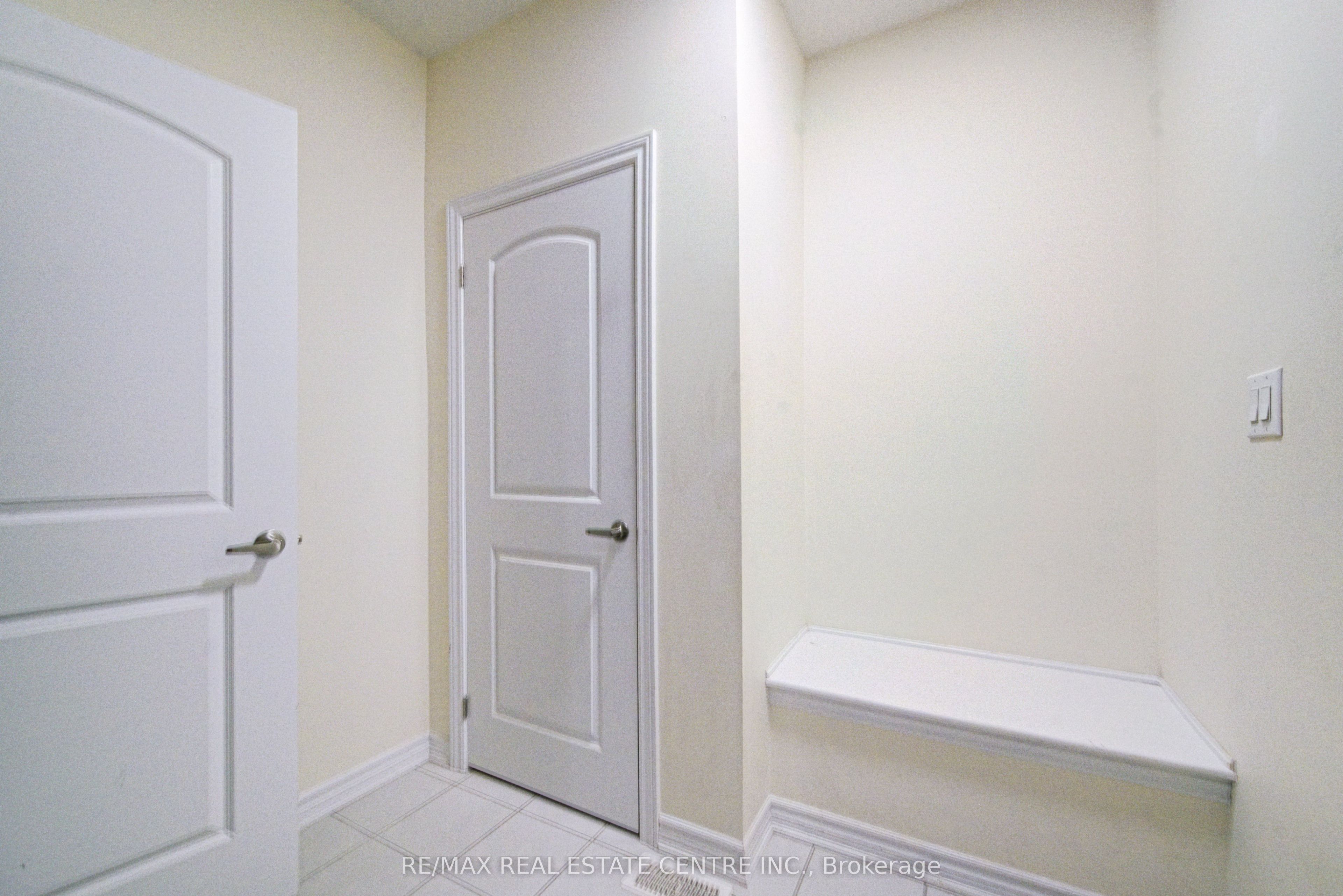 407 Dolman Street Property Photo 32