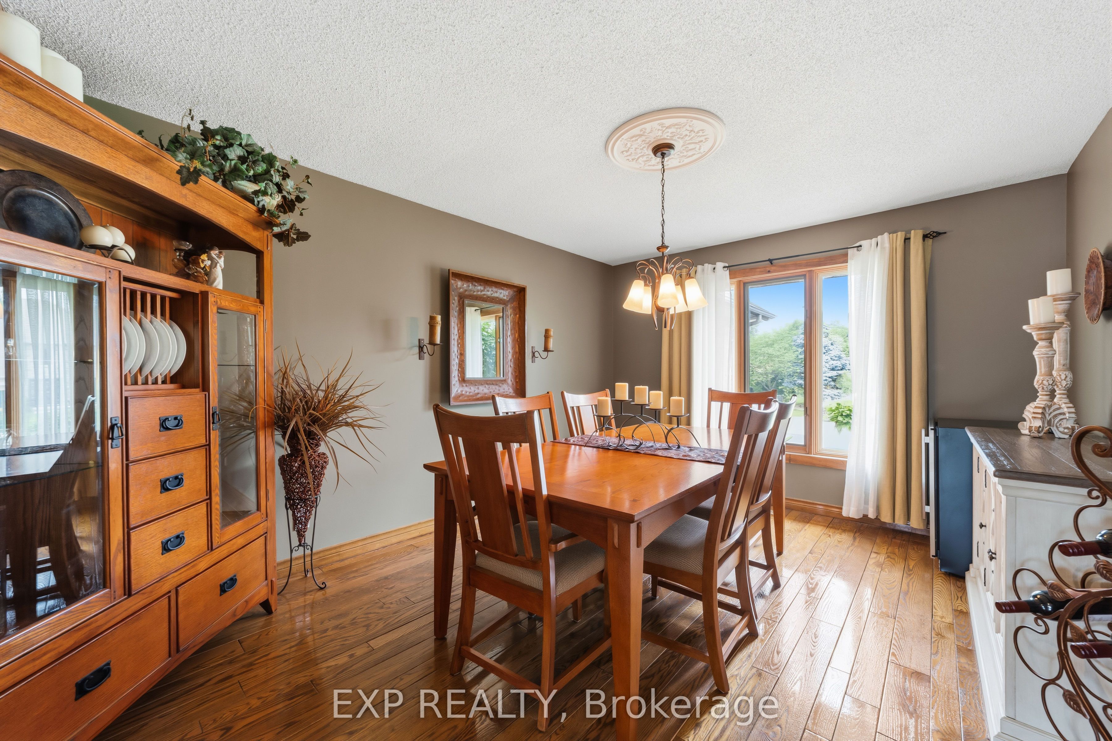 57 Valleyview Crescent Property Photo 9