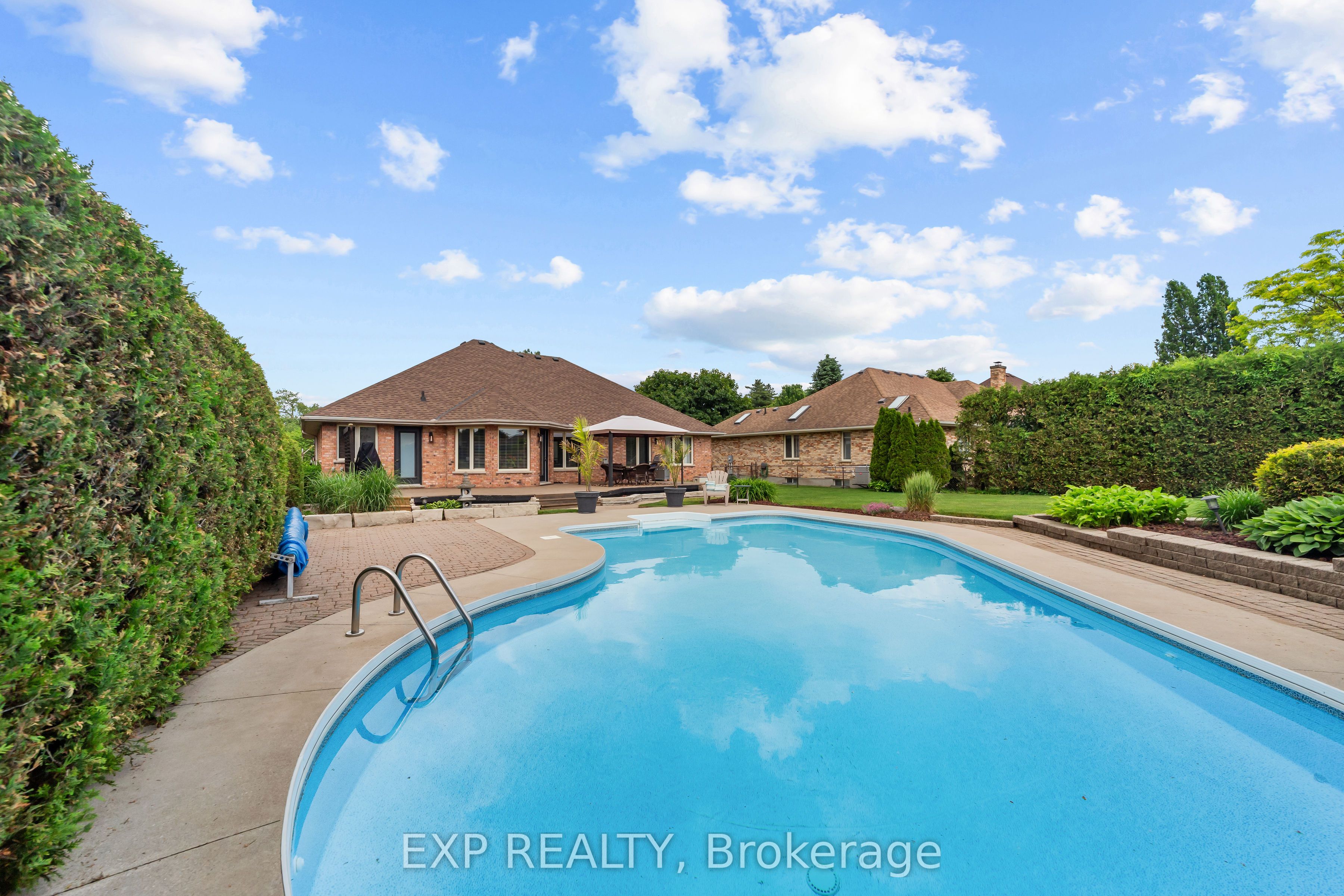 57 Valleyview Crescent Property Photo 38