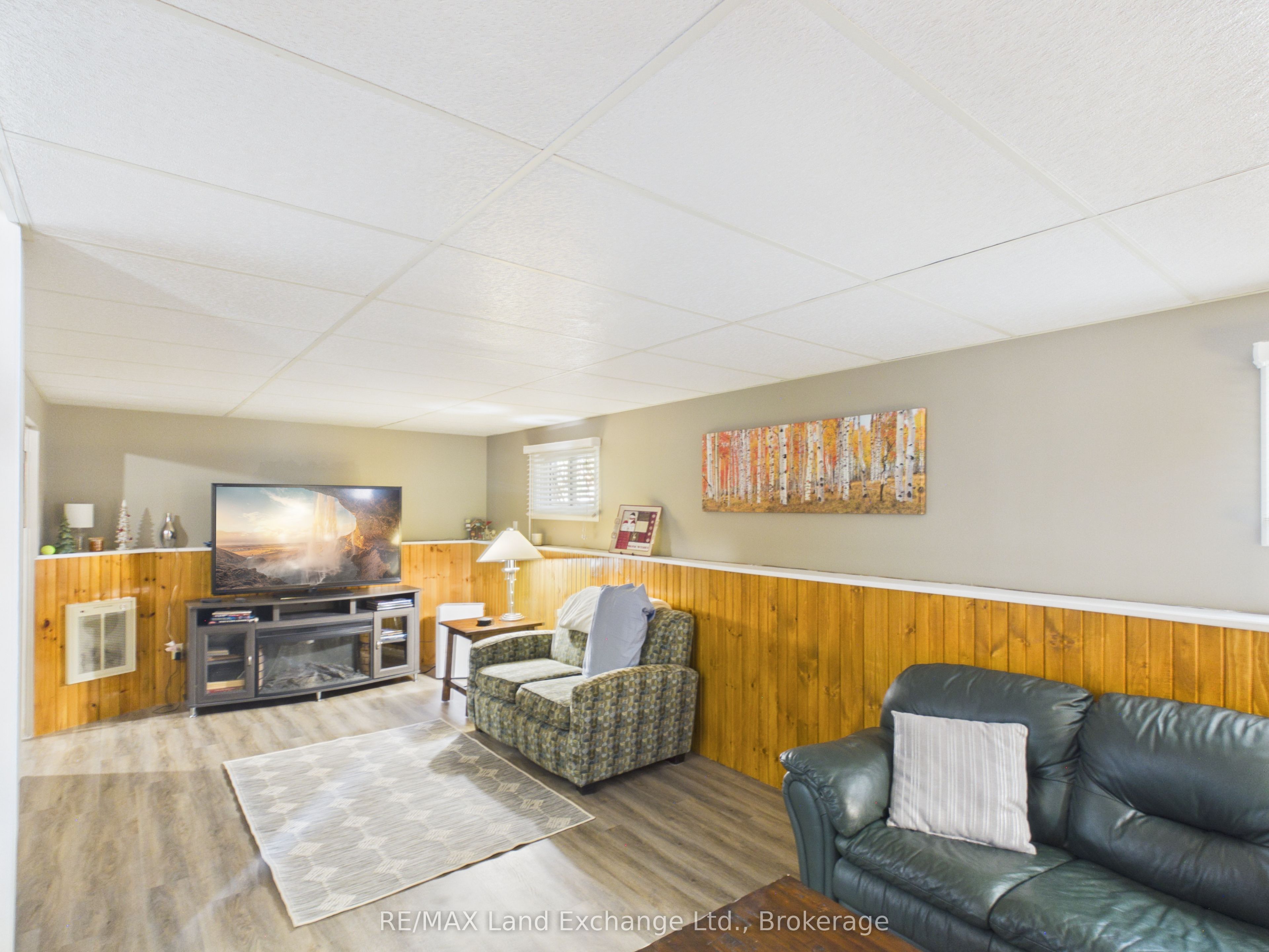 739 Palmateer Drive Property Photo 13